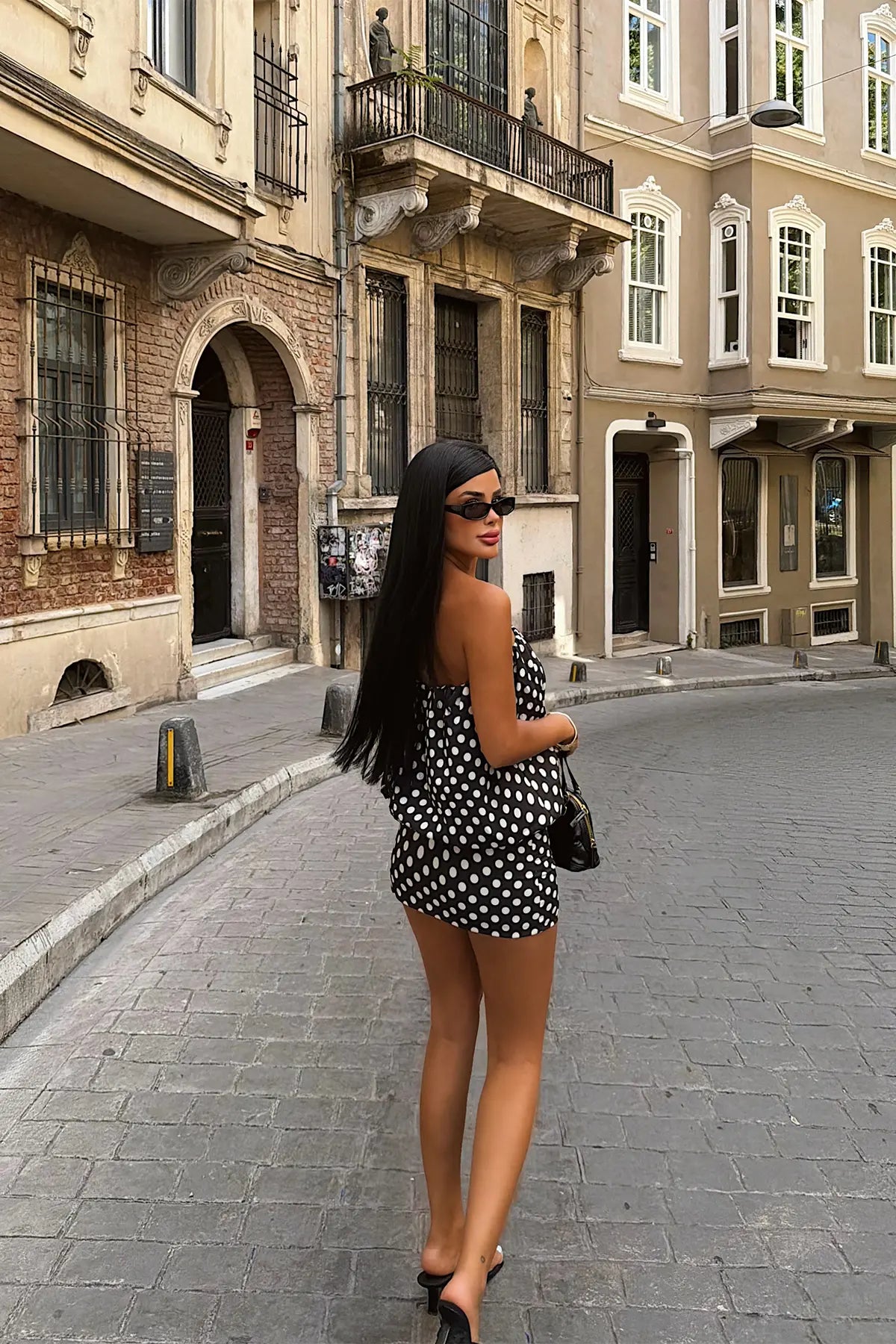 Siyah Puantiyeli Elbise