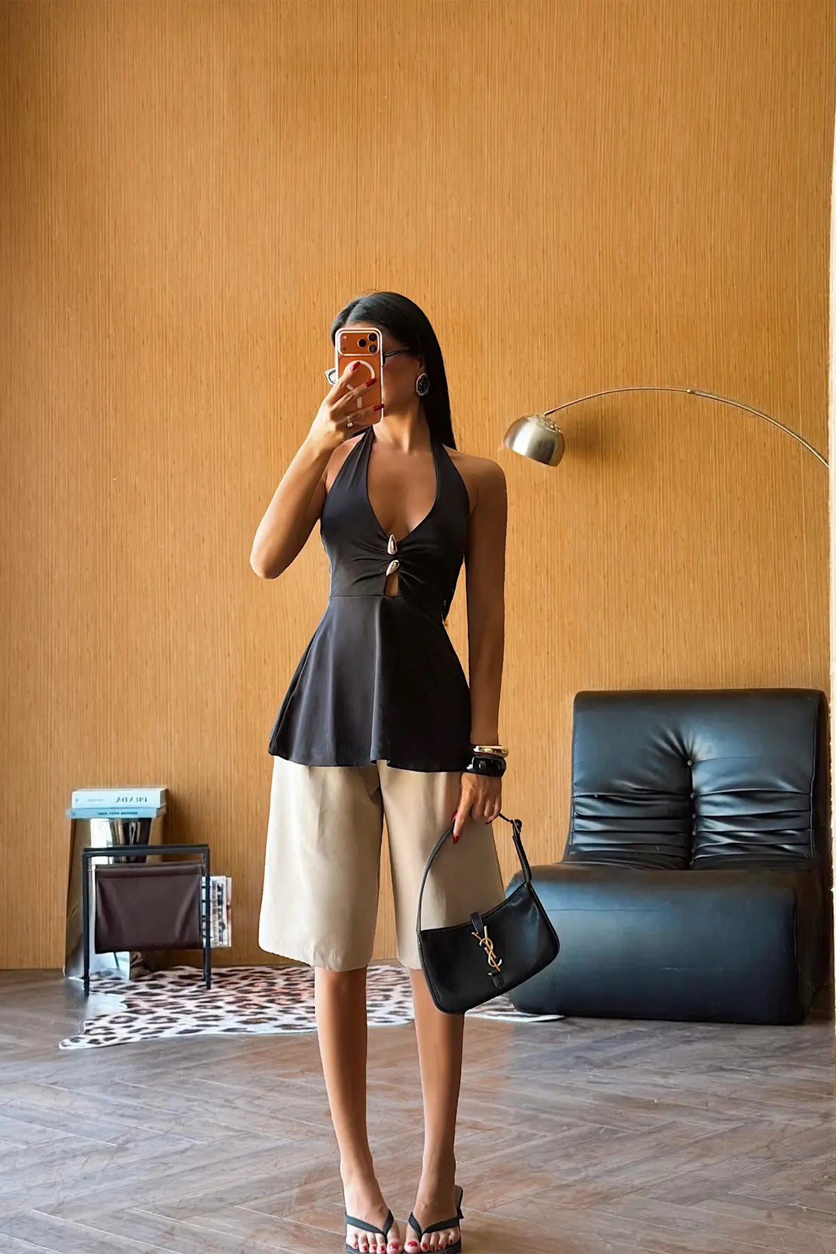Siyah Pencere Detay Crop Top