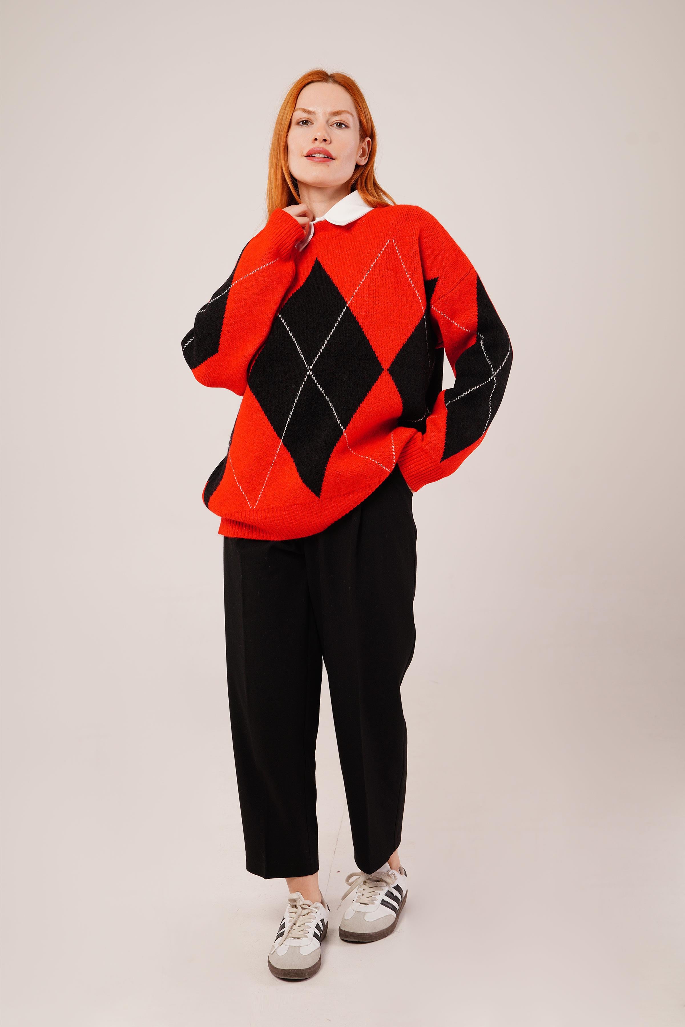 Büyük Baklava Desen Toptan Kırmızı Triko Kazak