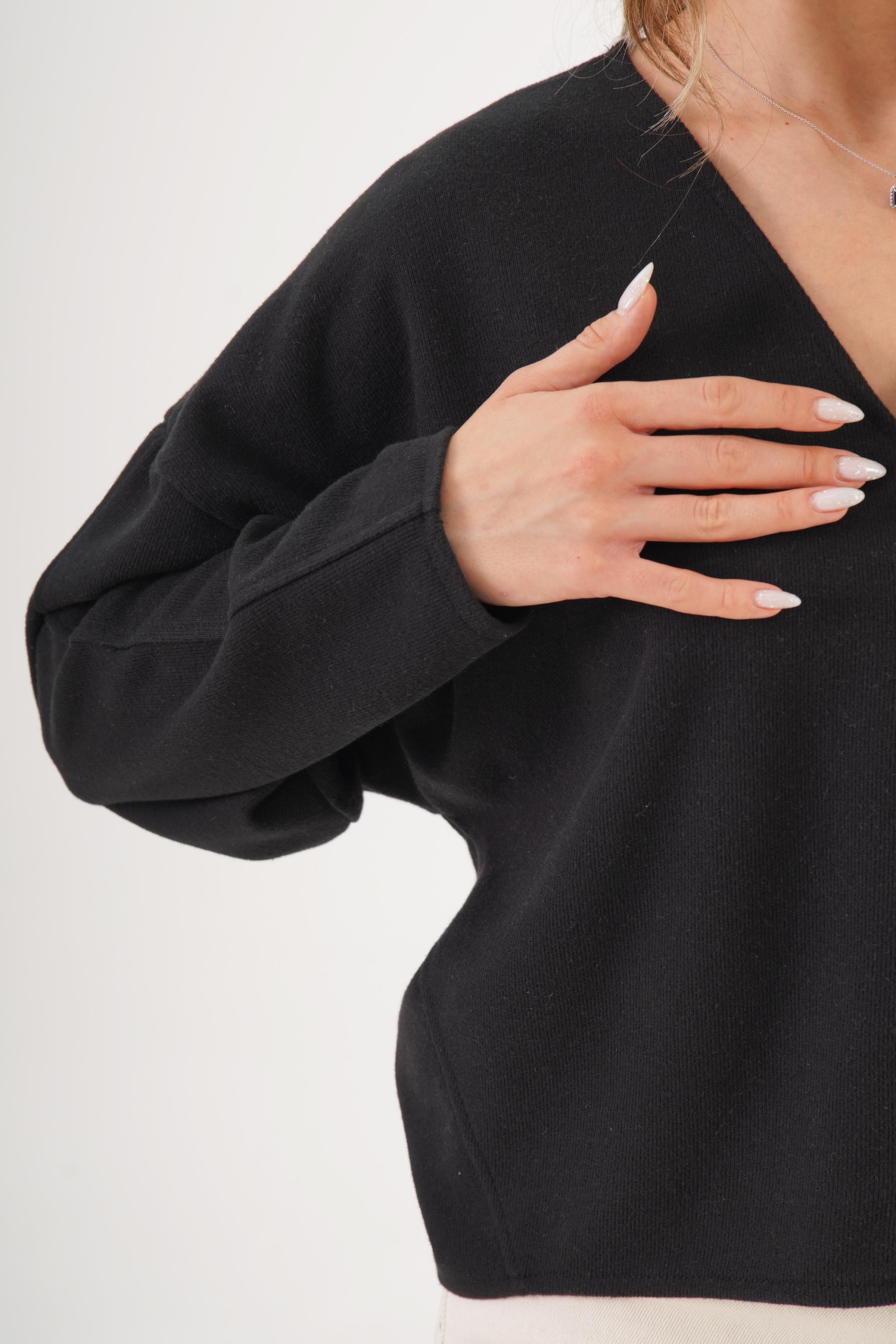 V Yaka Yarasa Model Trend Siyah Bluz