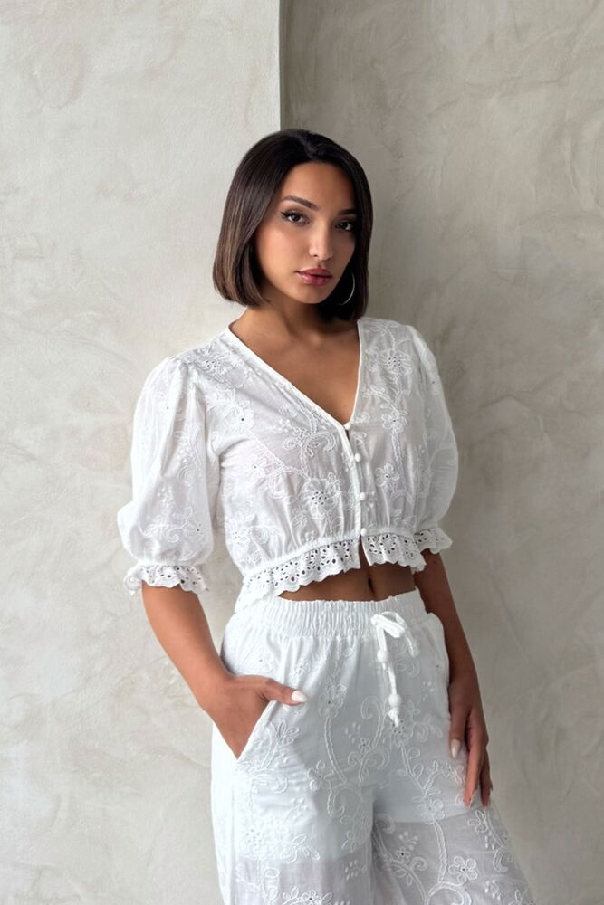Fisto Detaylı Nakışlı Toptan Bluz   Krem