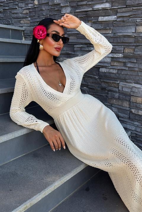 Derin Yaka Triko Elbise 2856