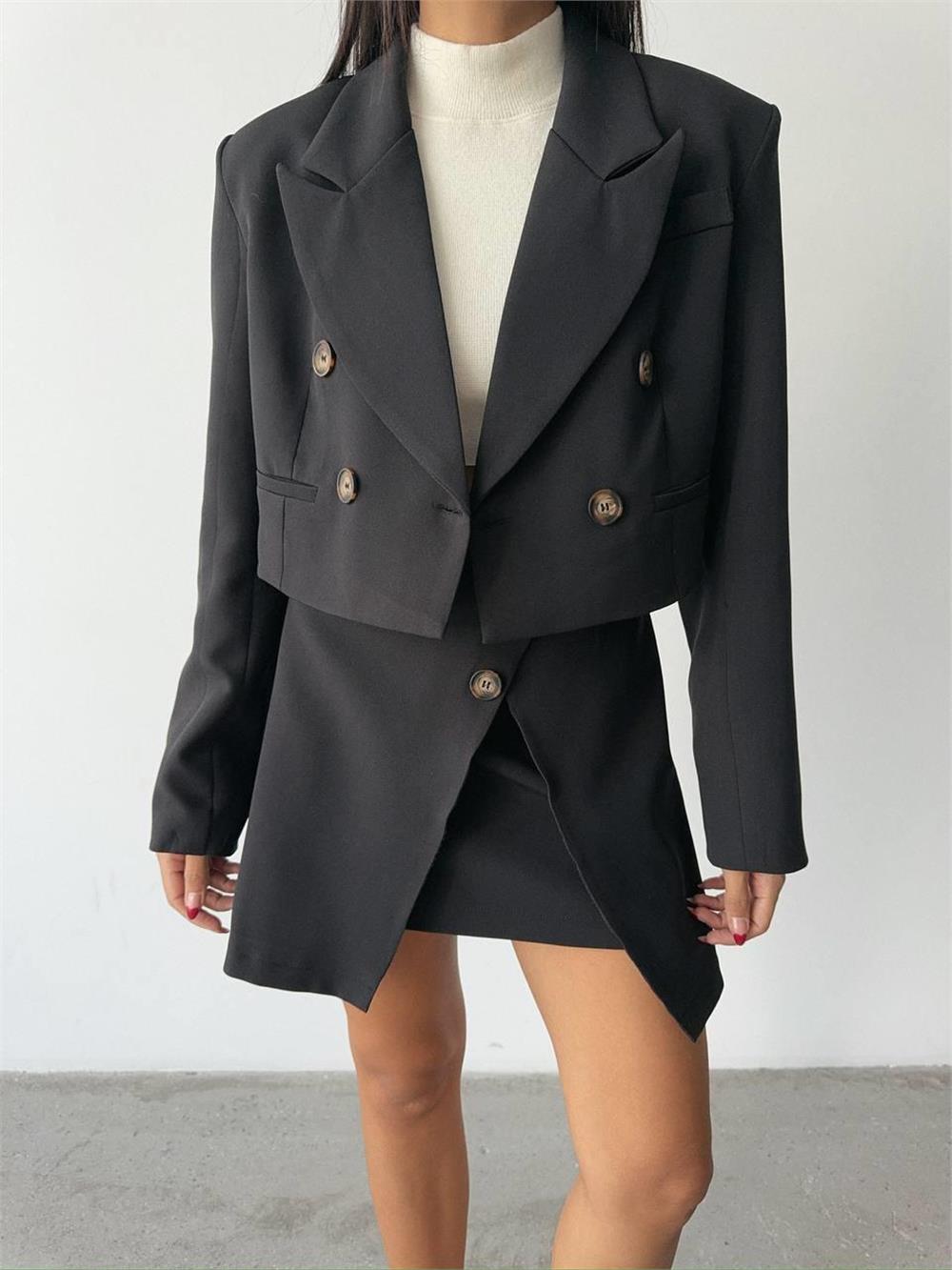 DÜĞME DETAYLI ETEK - CROP CEKET TAKIM - Siyah