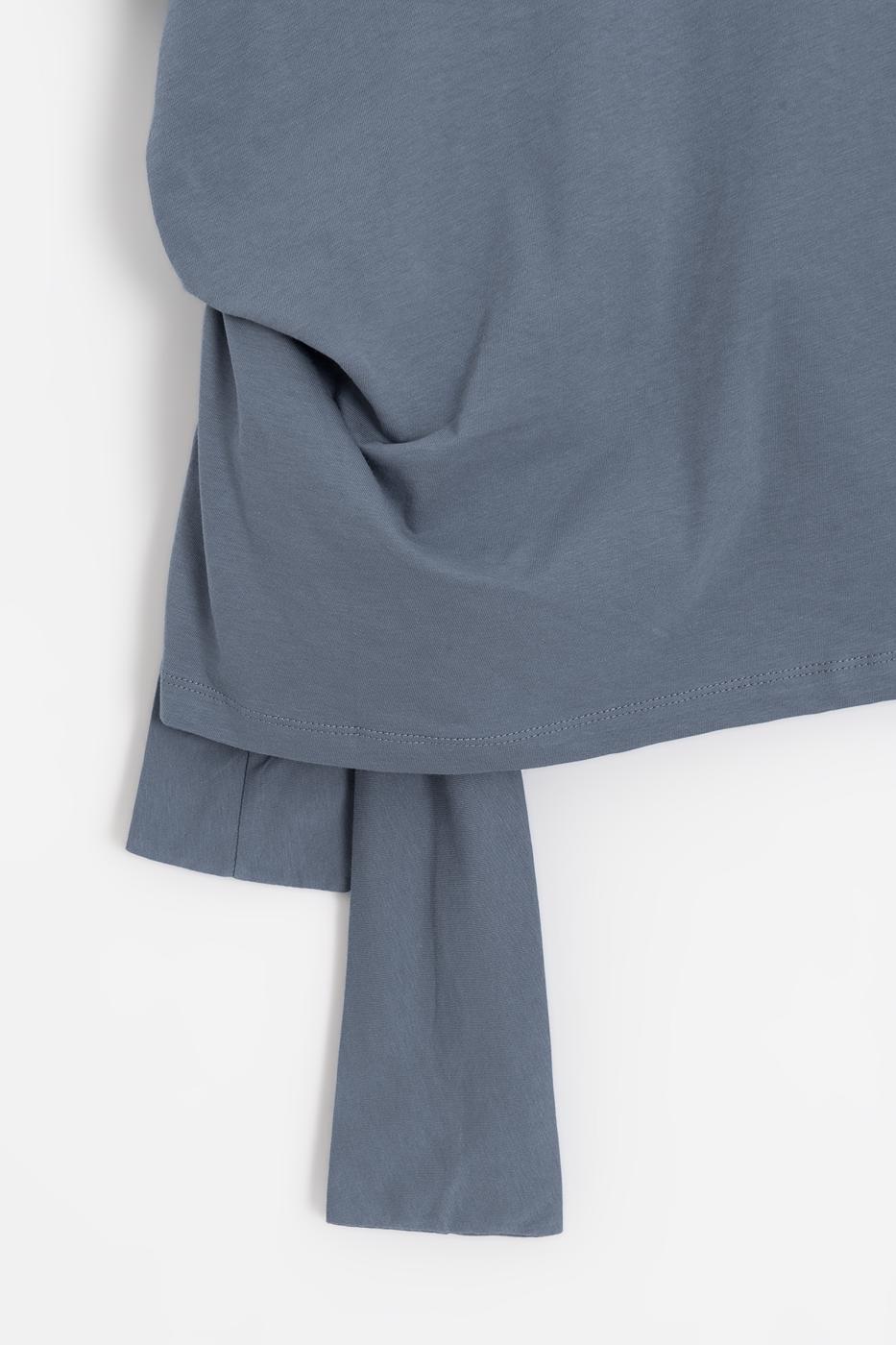 Knotted and Short Sleeve T-shirt