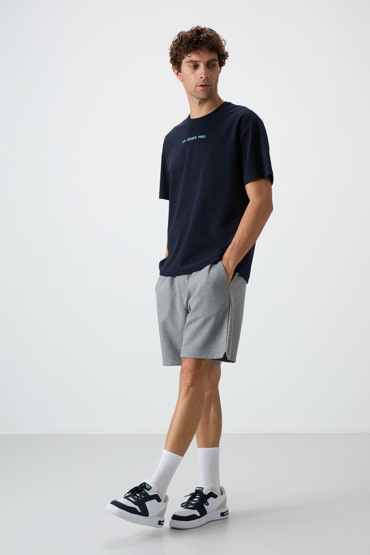 Lacivert Pamuklu Kalın Yüzeyi Dokulu Oversize Fit  Baskılı Erkek T-Shirt - 88364