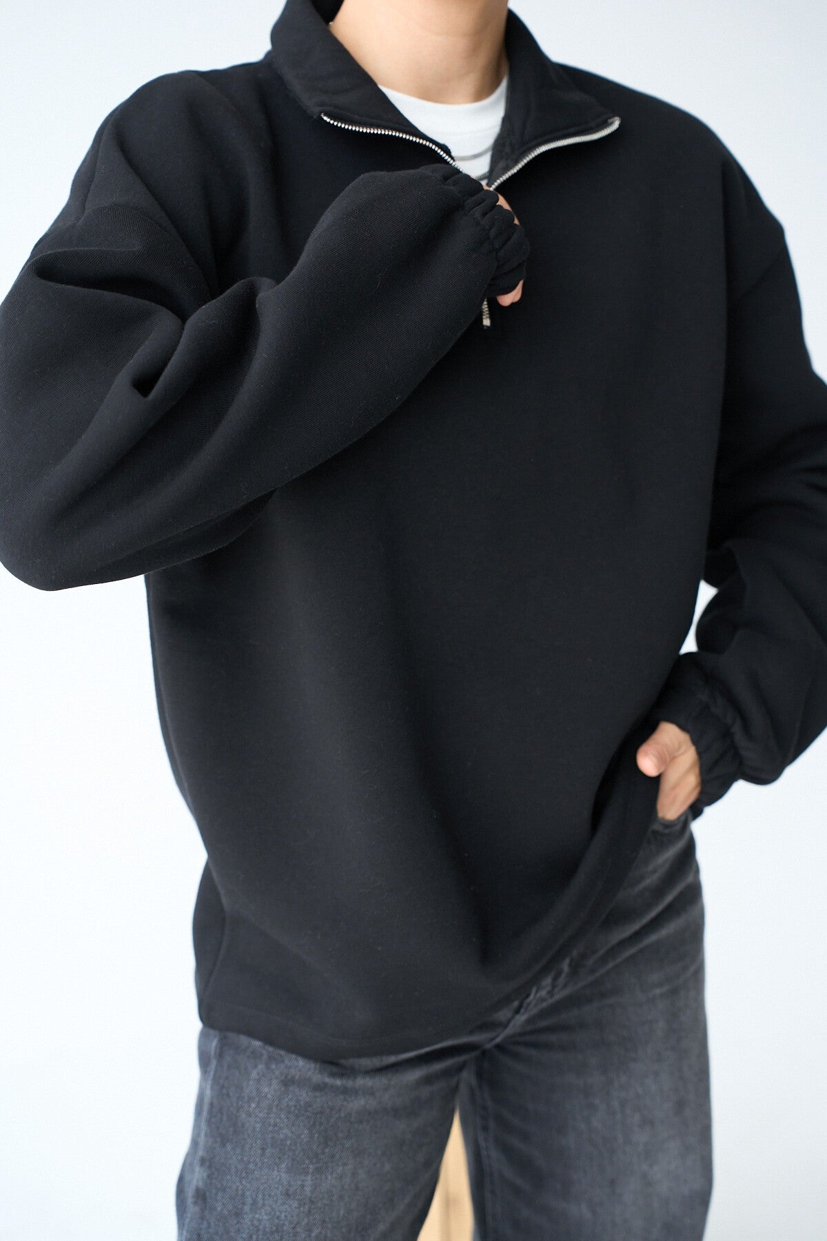 Siyah Fermuarlı Sweat