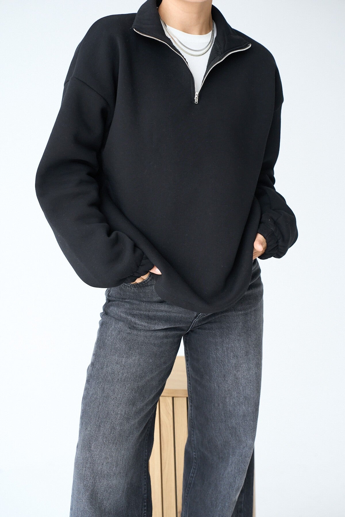 Siyah Fermuarlı Sweat