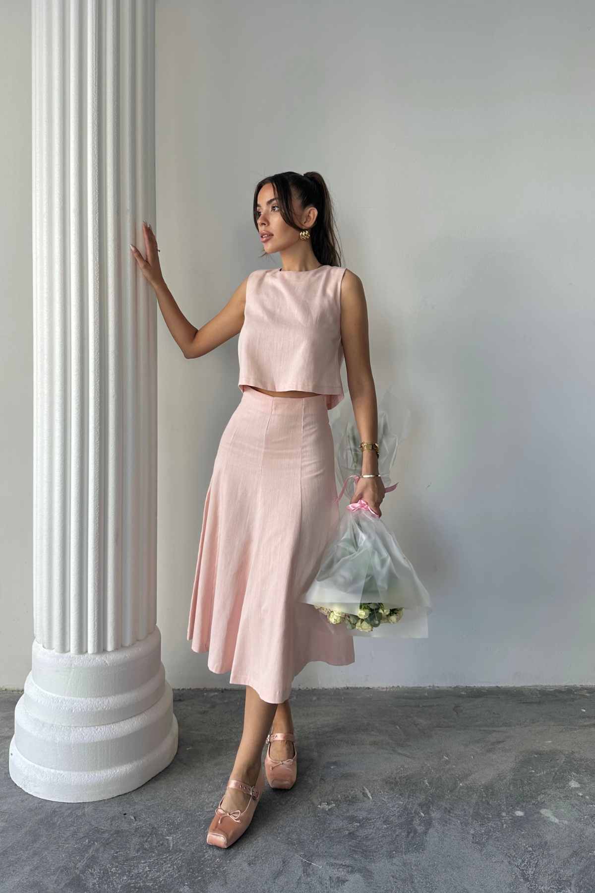 GABARDİN  KOLSUZ BLUZ - PARÇALI ÇAN  ETEK TAKIM - Pudra