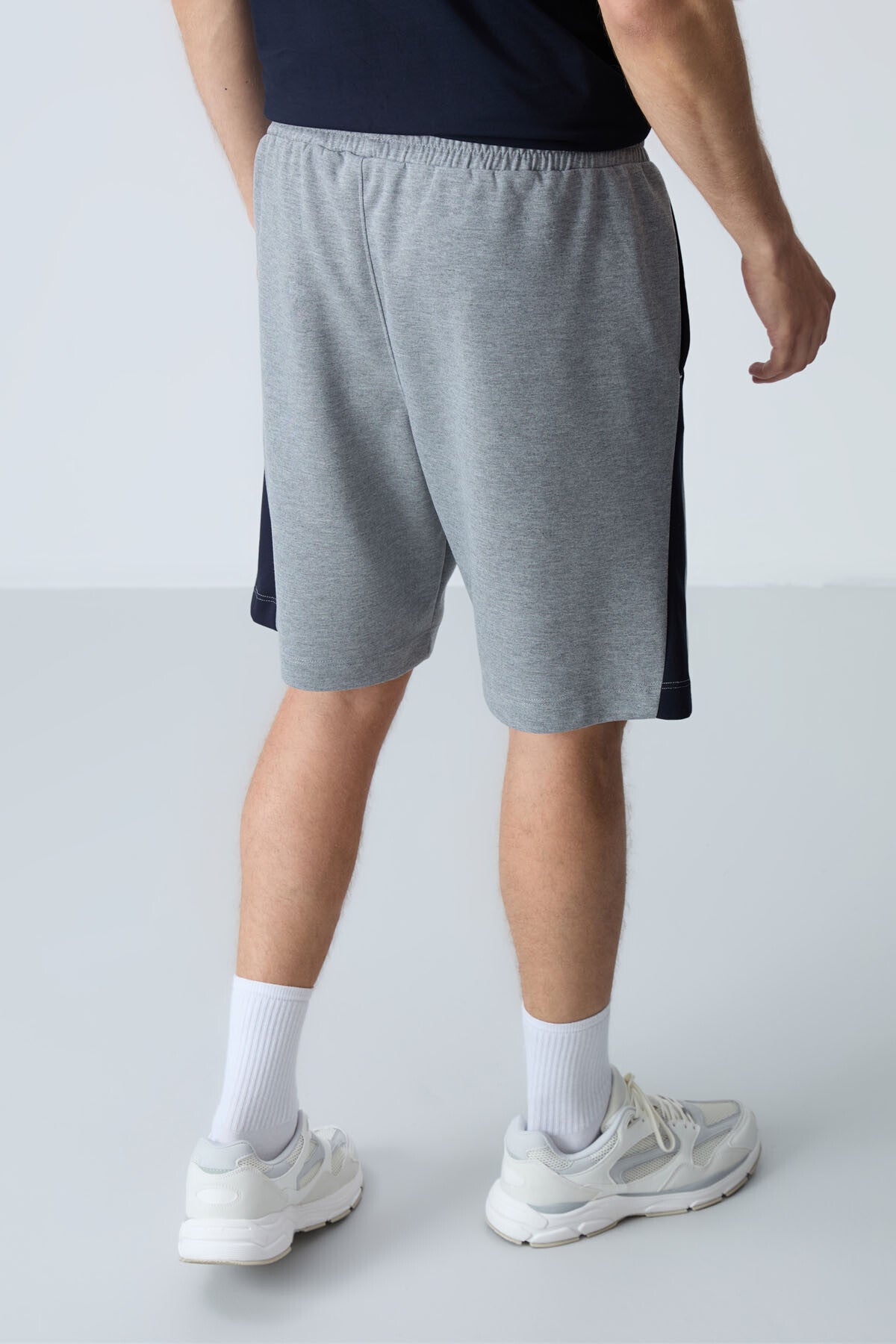 Gri Melanj Pamuklu Kalın Yumuşak Dokulu Standart  Fit Basic Erkek Şort  - 81280