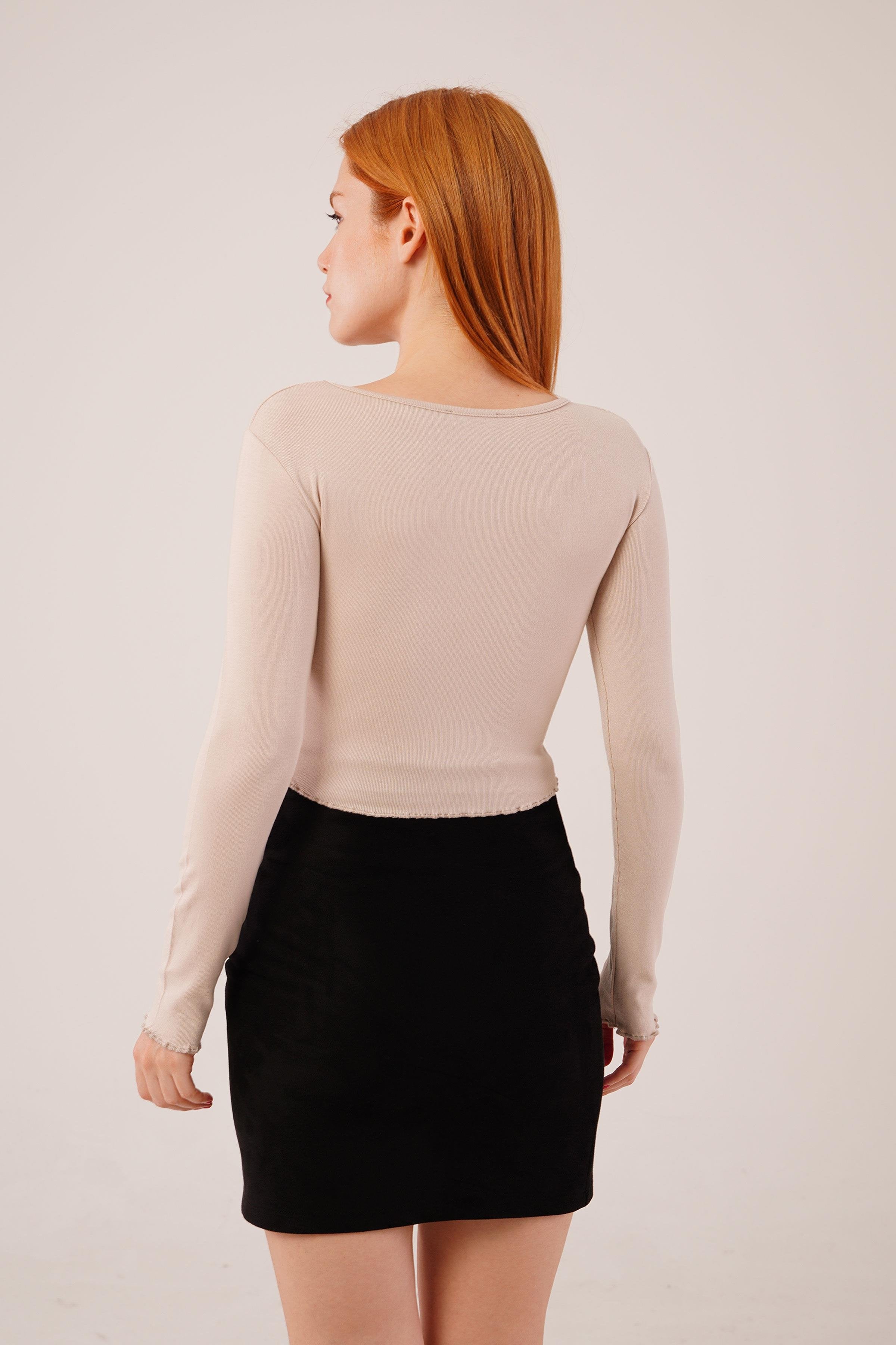 Geniş Yaka Krem Toptan Basic Body Bluz