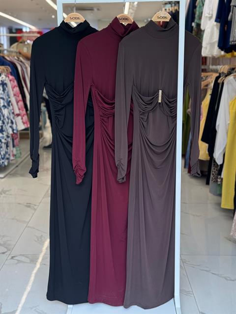 Göğüs Aksesuar Detaylı Drapeli Elbise 2911