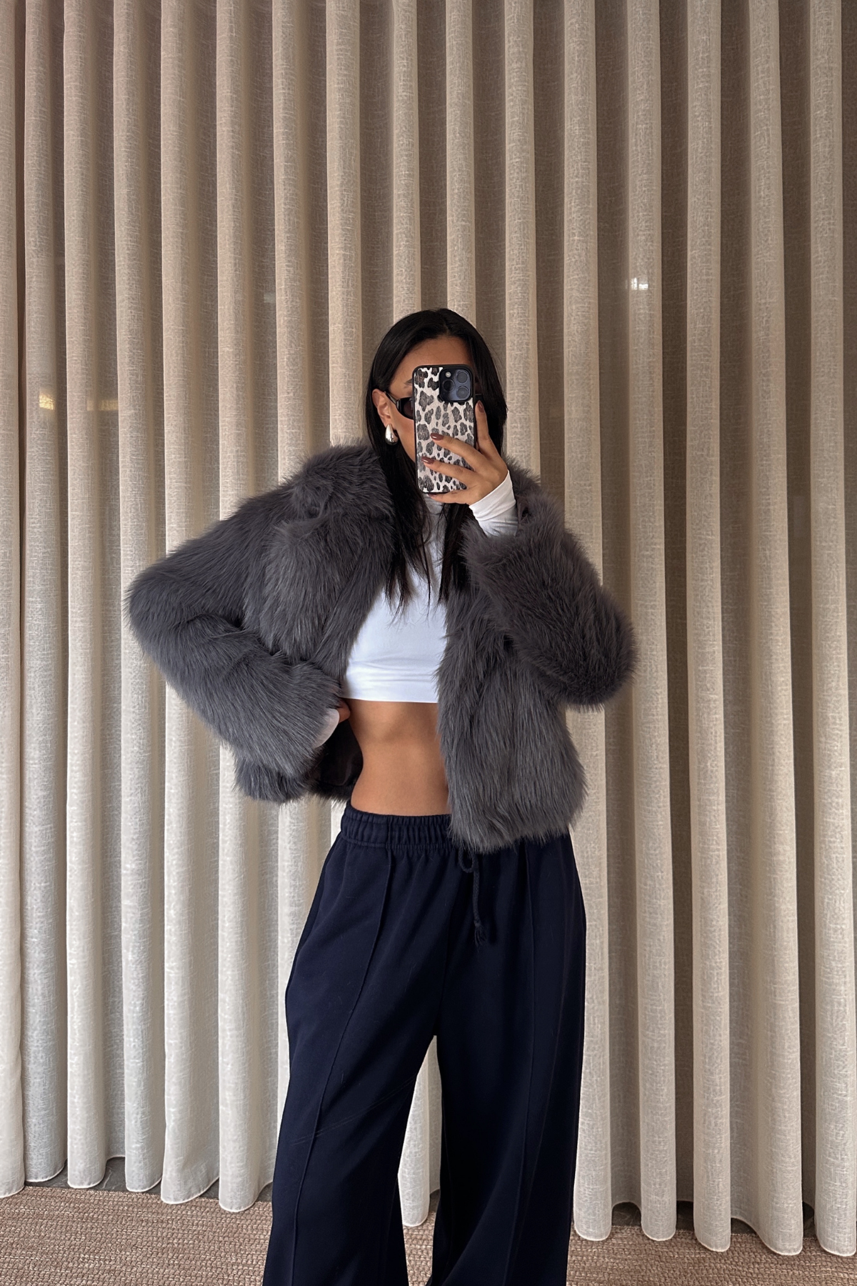 Gri Kısa Çıtçıtlı Kürk