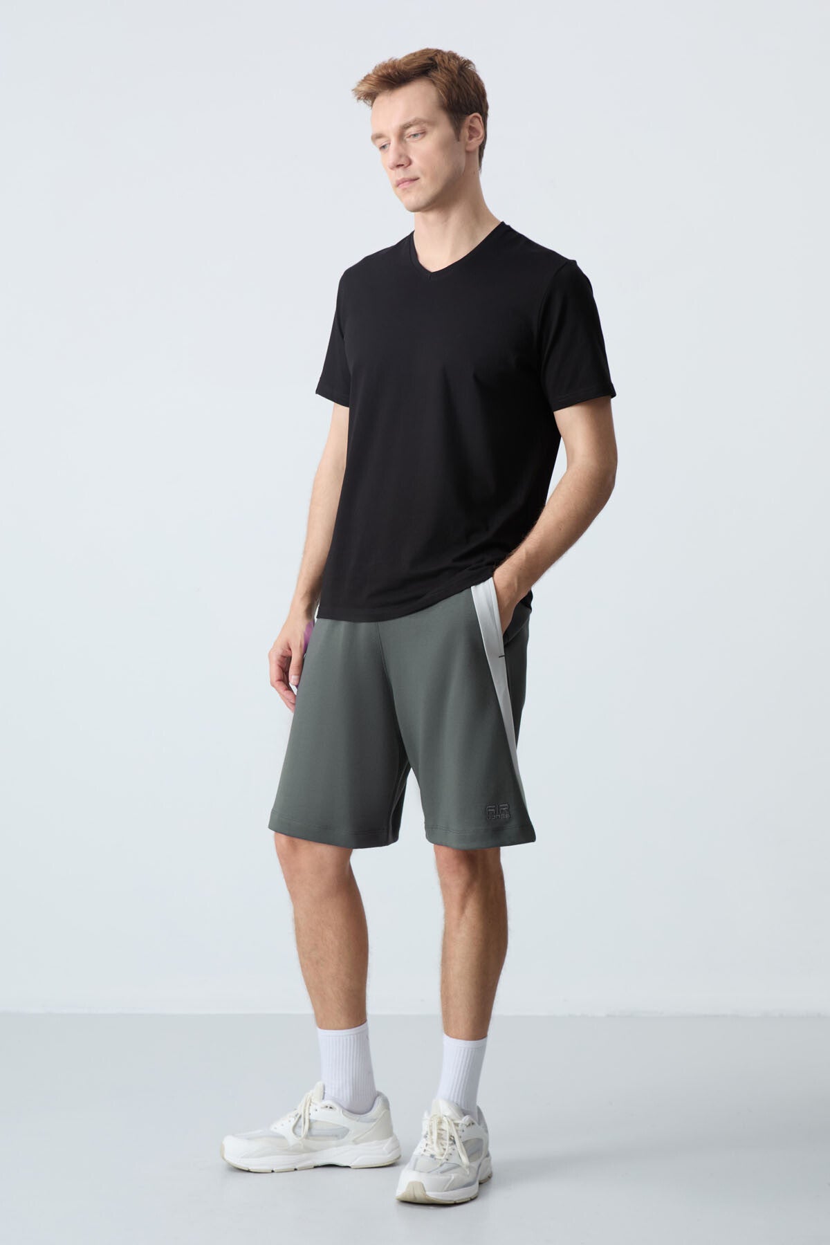 Haki Pamuklu Kalın Yumuşak Dokulu Standart Fit Basic Erkek Şort  - 81280