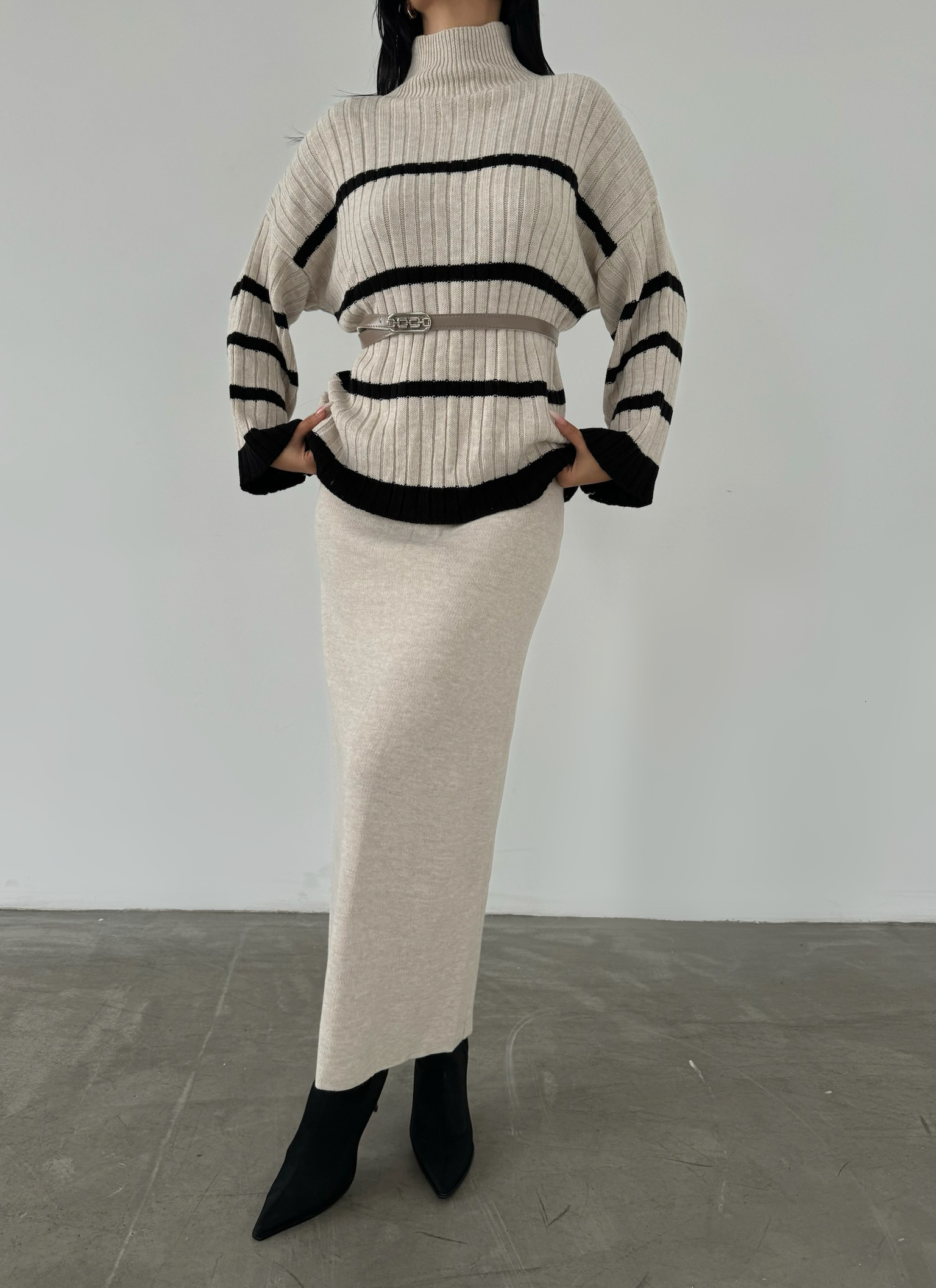 Balıkçı Yaka Etekli Triko Takım 1500