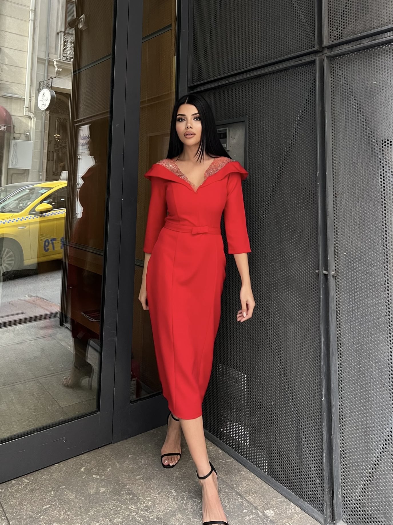 3066 YALASI TAŞLI ELBİSE