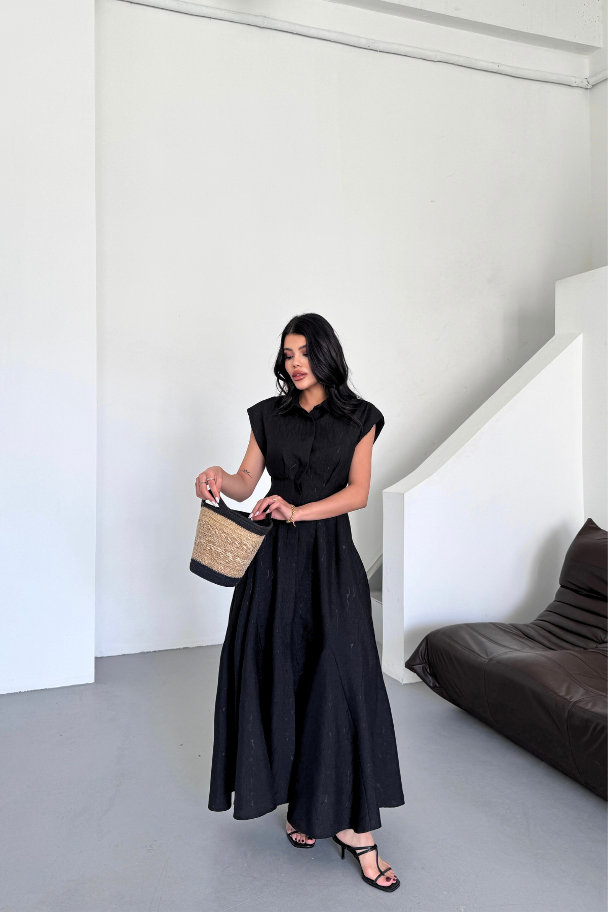 JAKARLI KETEN ELBİSE ÖNDEN YIRTMAÇLI CEPLİ - Siyah