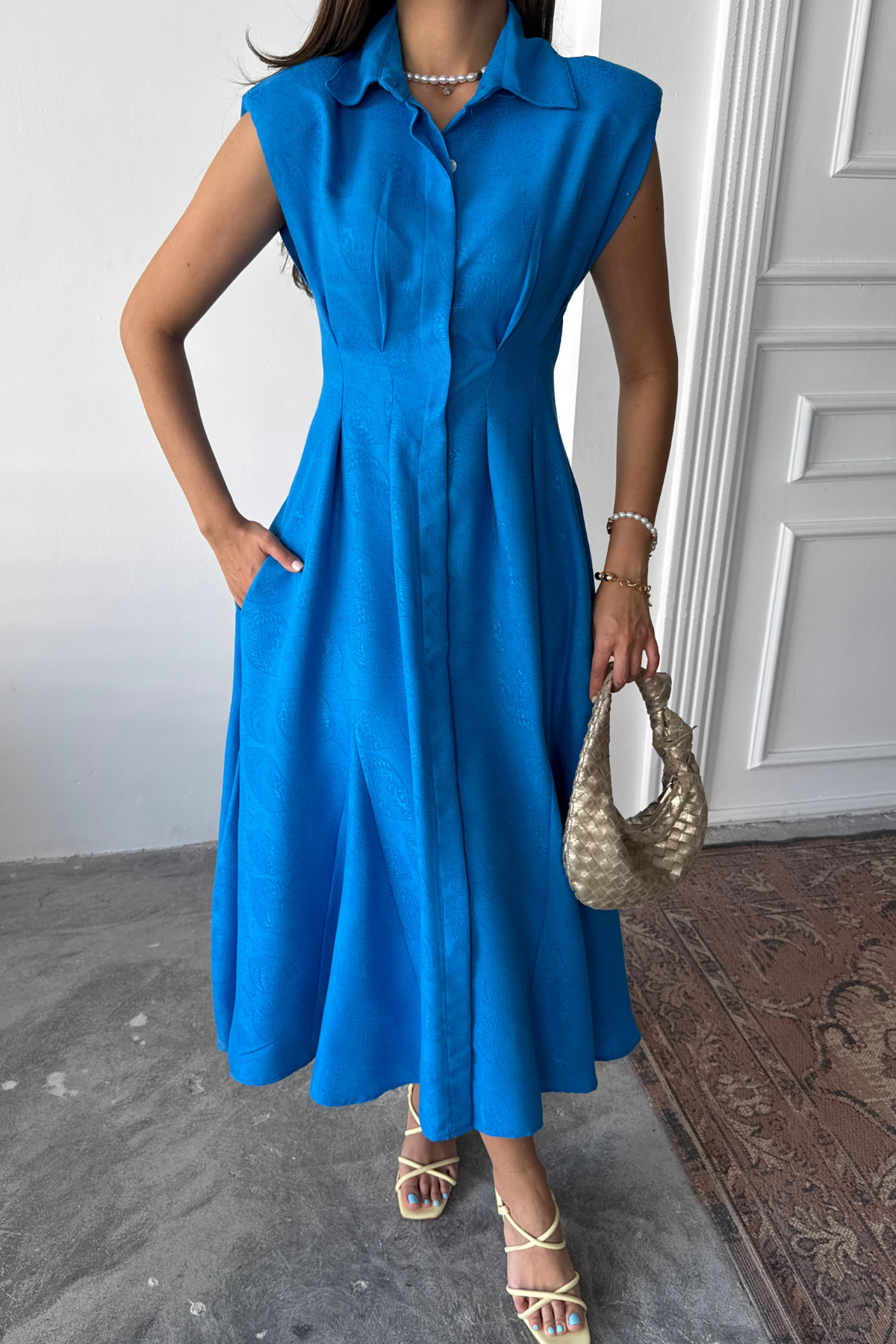 JAKARLI KETEN ELBİSE ÖNDEN YIRTMAÇLI CEPLİ - Saks