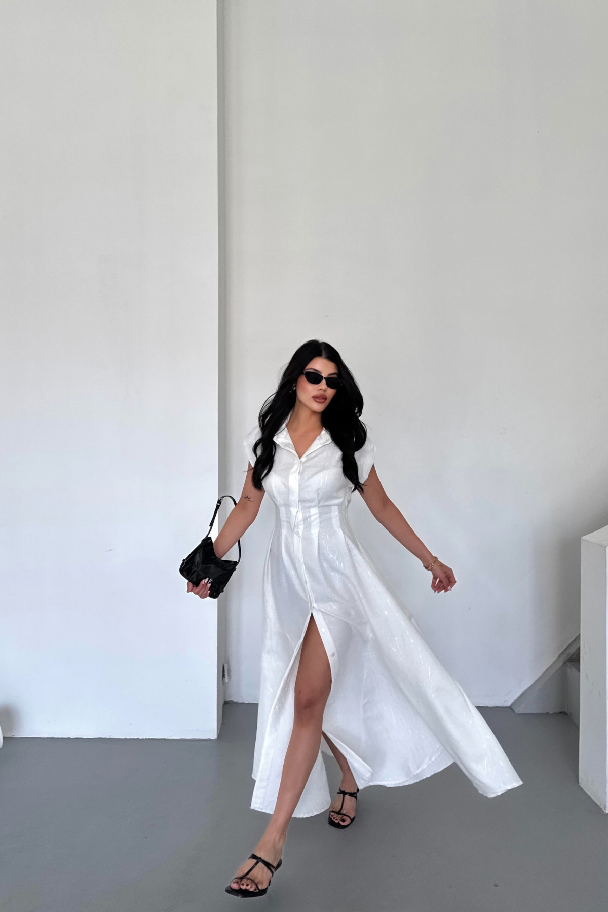 JAKARLI KETEN ELBİSE ÖNDEN YIRTMAÇLI CEPLİ - Beyaz