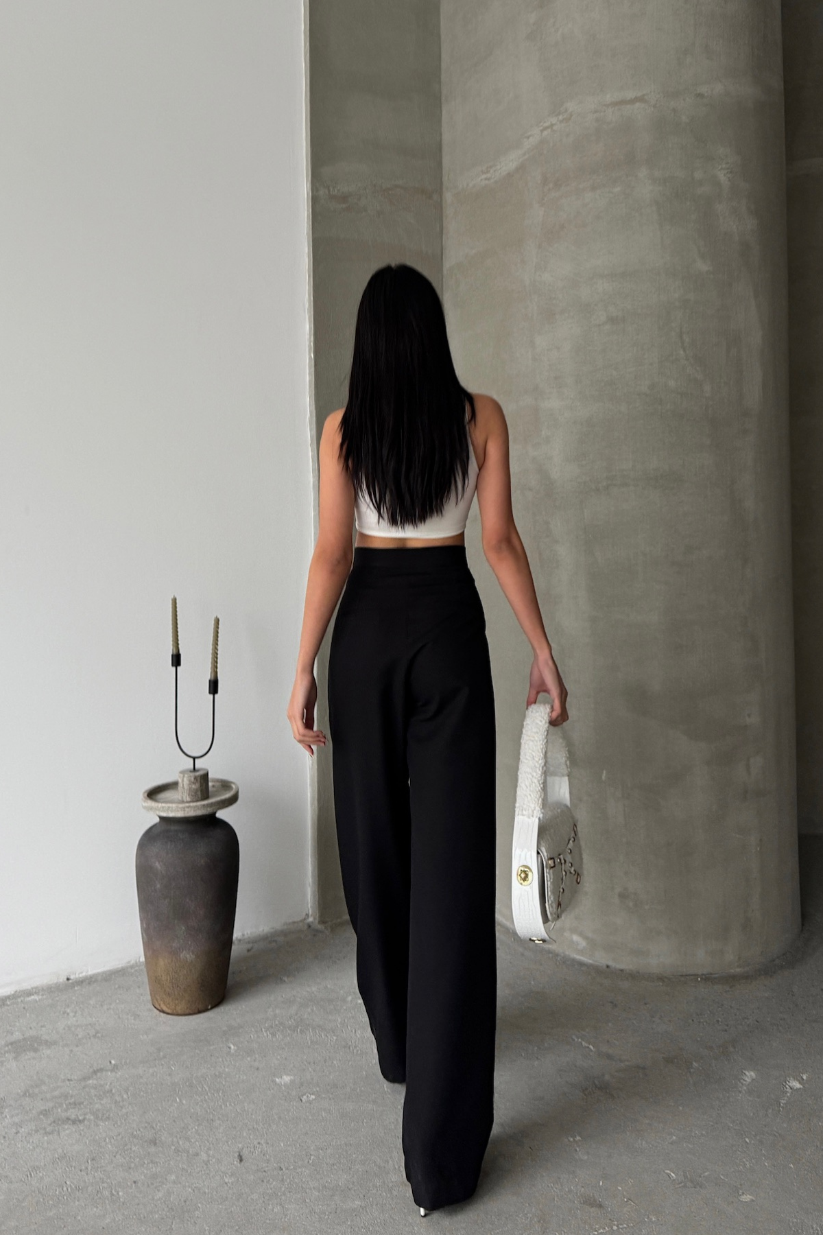 KAPALI GENİŞ PİLE CEP KAPAK DETAYLI PANTOLON - Siyah