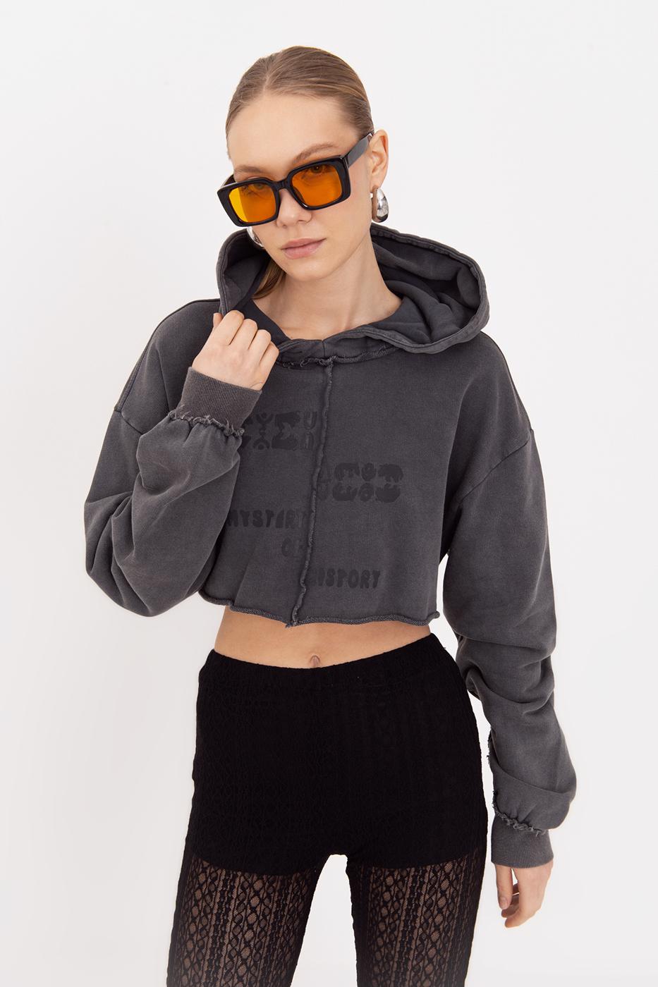 Hooded Printed Crop Sweatshirt