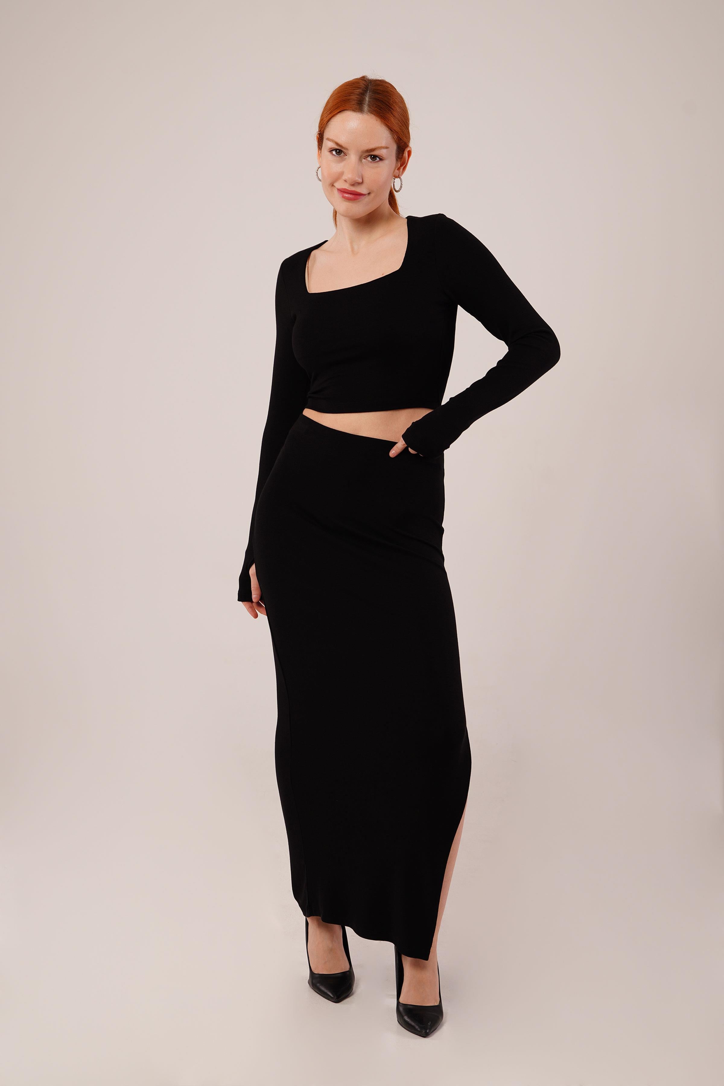 Kare Yaka Bluz Ve Yırtmaç Detaylı Etek Toptan İkili Siyah Takım