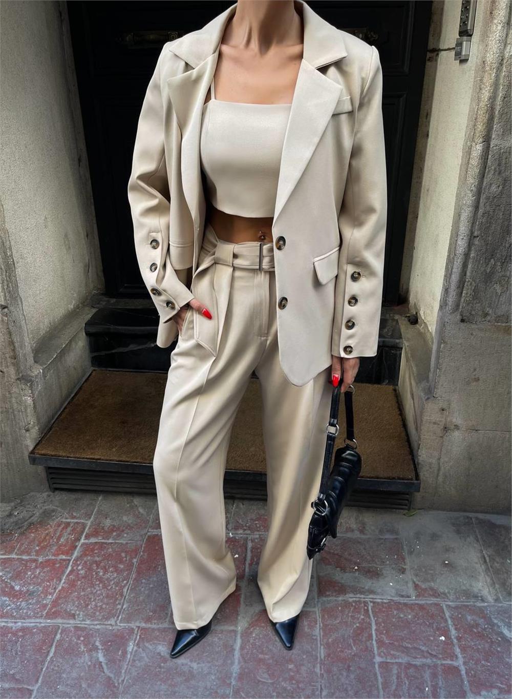 KOL 4 DÜĞME -  BÜSTİYERLİ 3 CEKET PANTOLON TAKIM - Bej