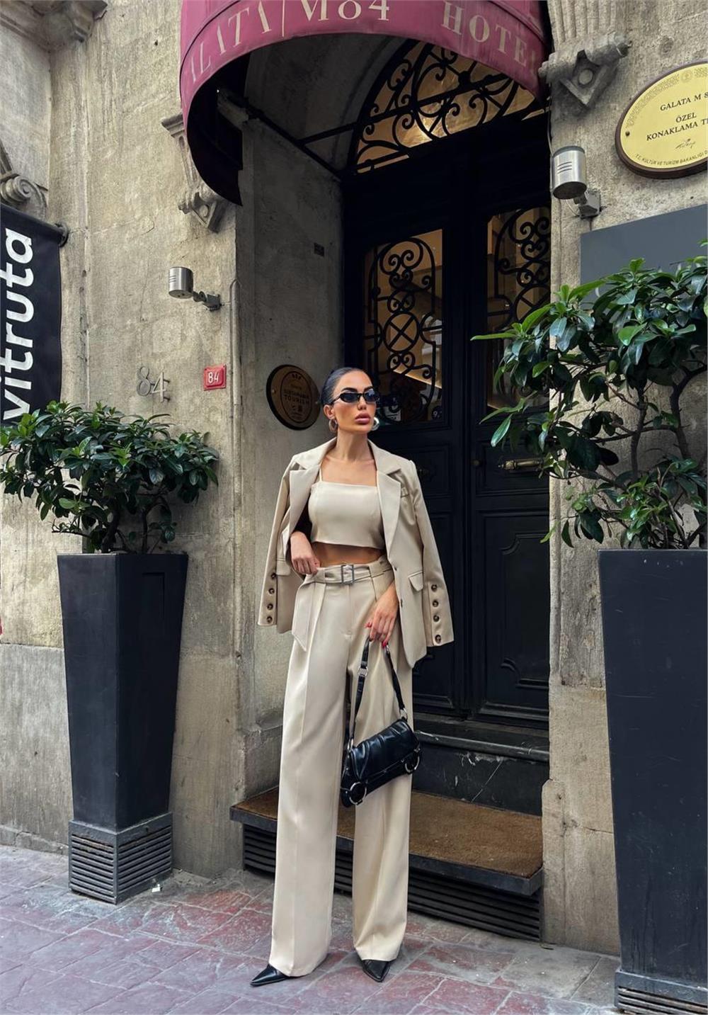 KOL 4 DÜĞME -  BÜSTİYERLİ 3 CEKET PANTOLON TAKIM - Bej