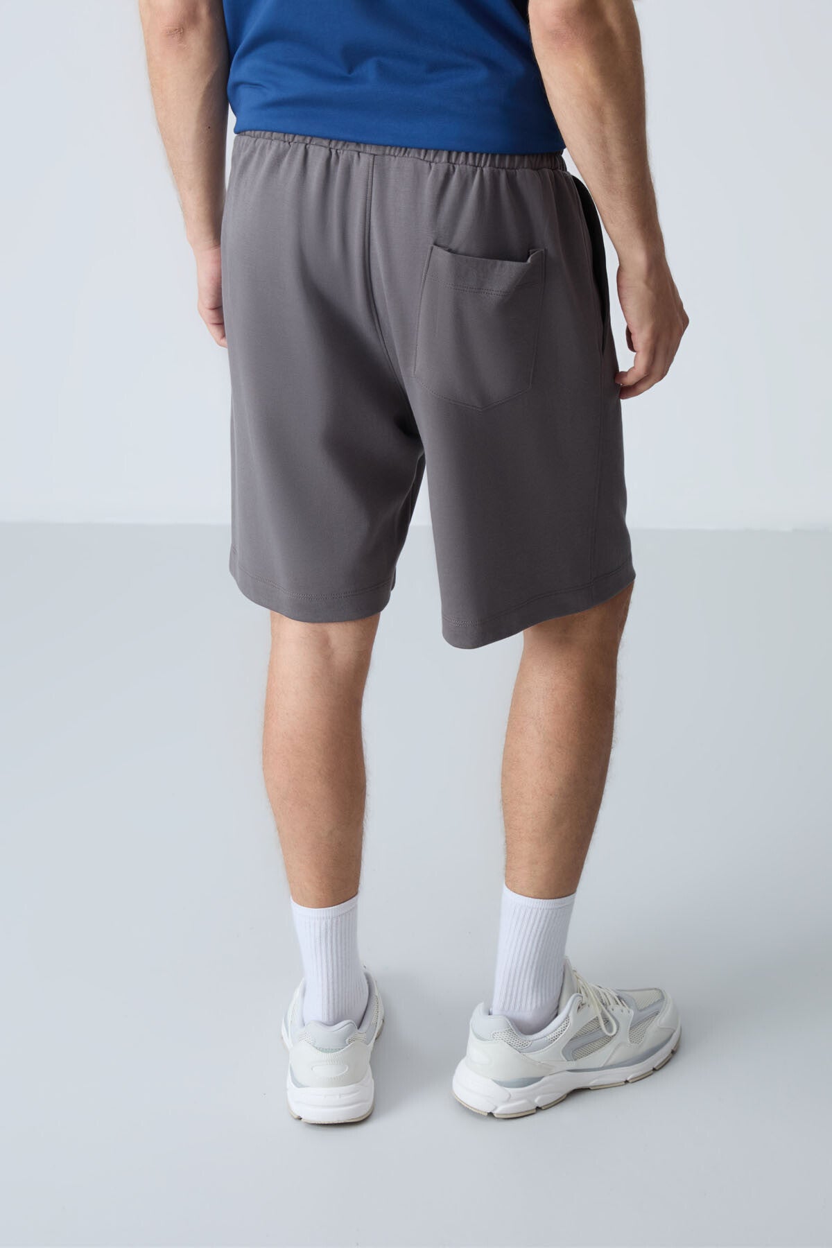 Koyu gri Pamuklu Kalın Yumuşak Dokulu Standart Fit Basic Erkek Şort  - 81275