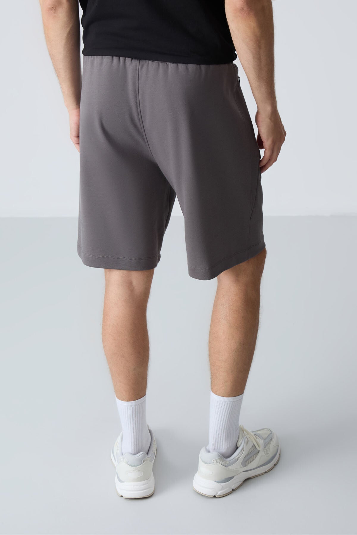 Koyu gri Pamuklu Kalın Yumuşak Dokulu Standart  Fit Basic Erkek Şort  - 81276