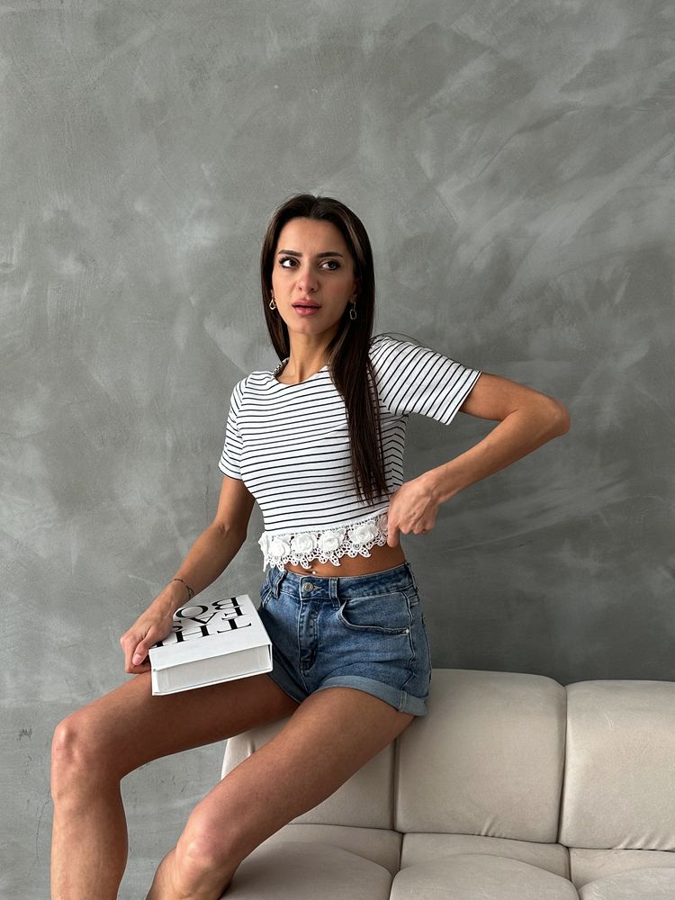 Topshow Krem Güpür Detaylı Çizgili Toptan Tişört