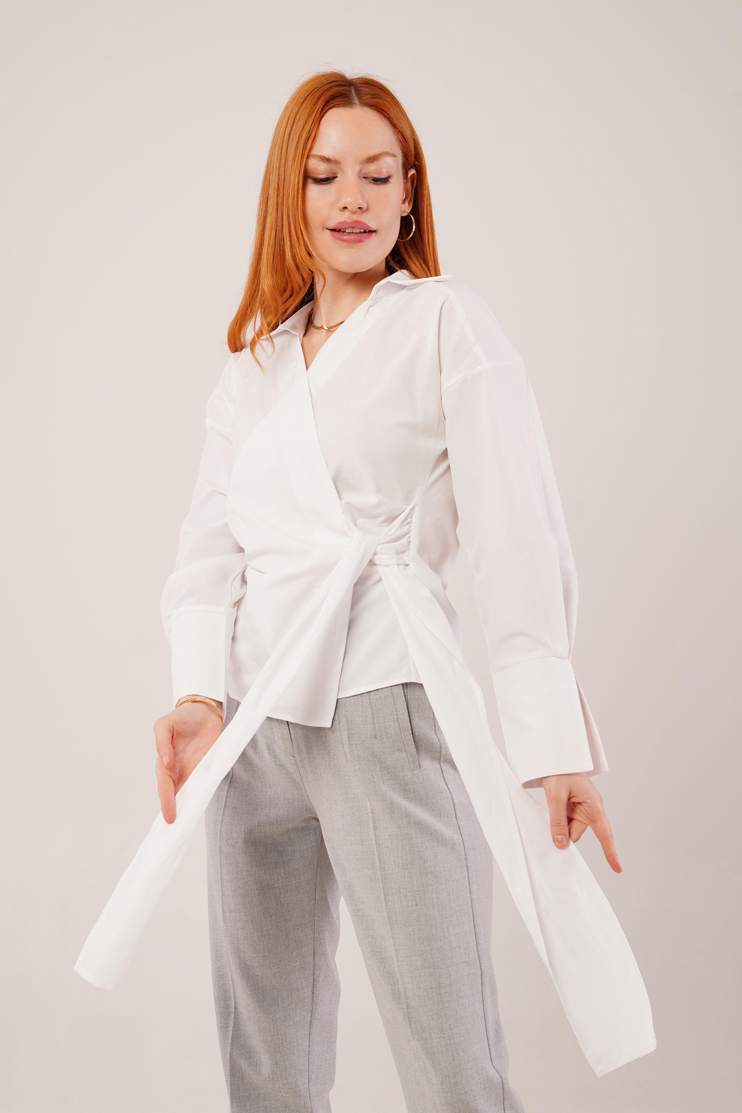 Kruvaze Yaka Yandan Bağlama Detaylı Toptan Beyaz Gömlek