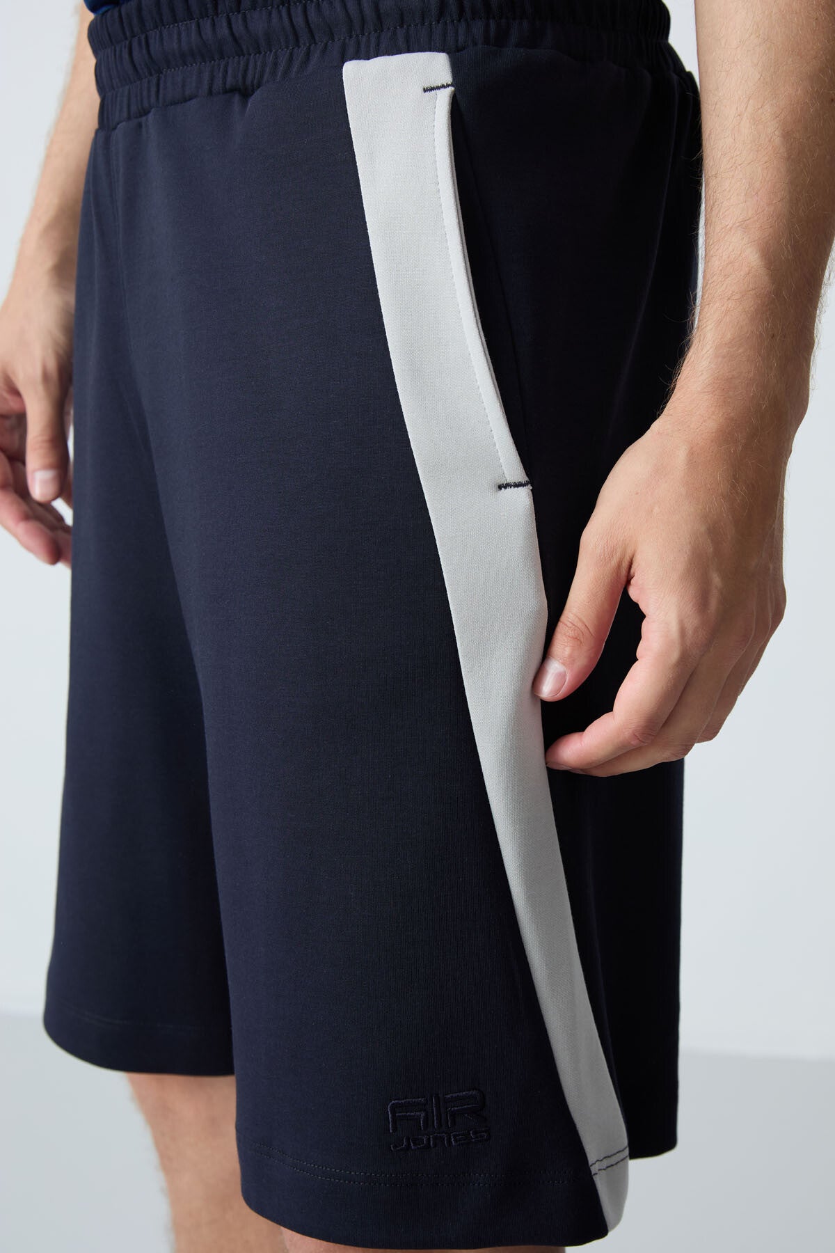 Lacivert Pamuklu Kalın Yumuşak Dokulu Standart  Fit Basic Erkek Şort  - 81280