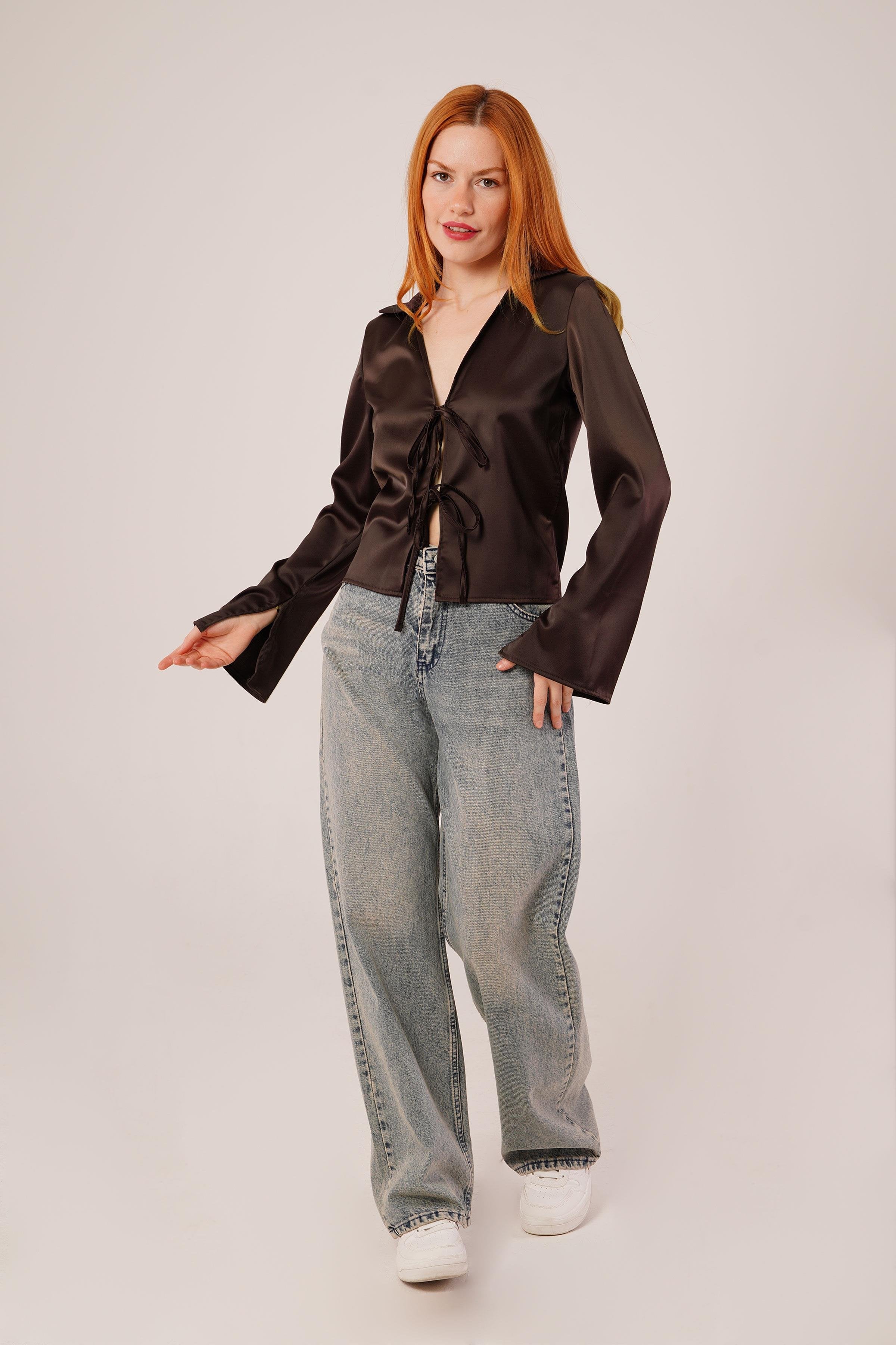 Önden Bağlama Detaylı Saten Toptan Kahverengi Bluz