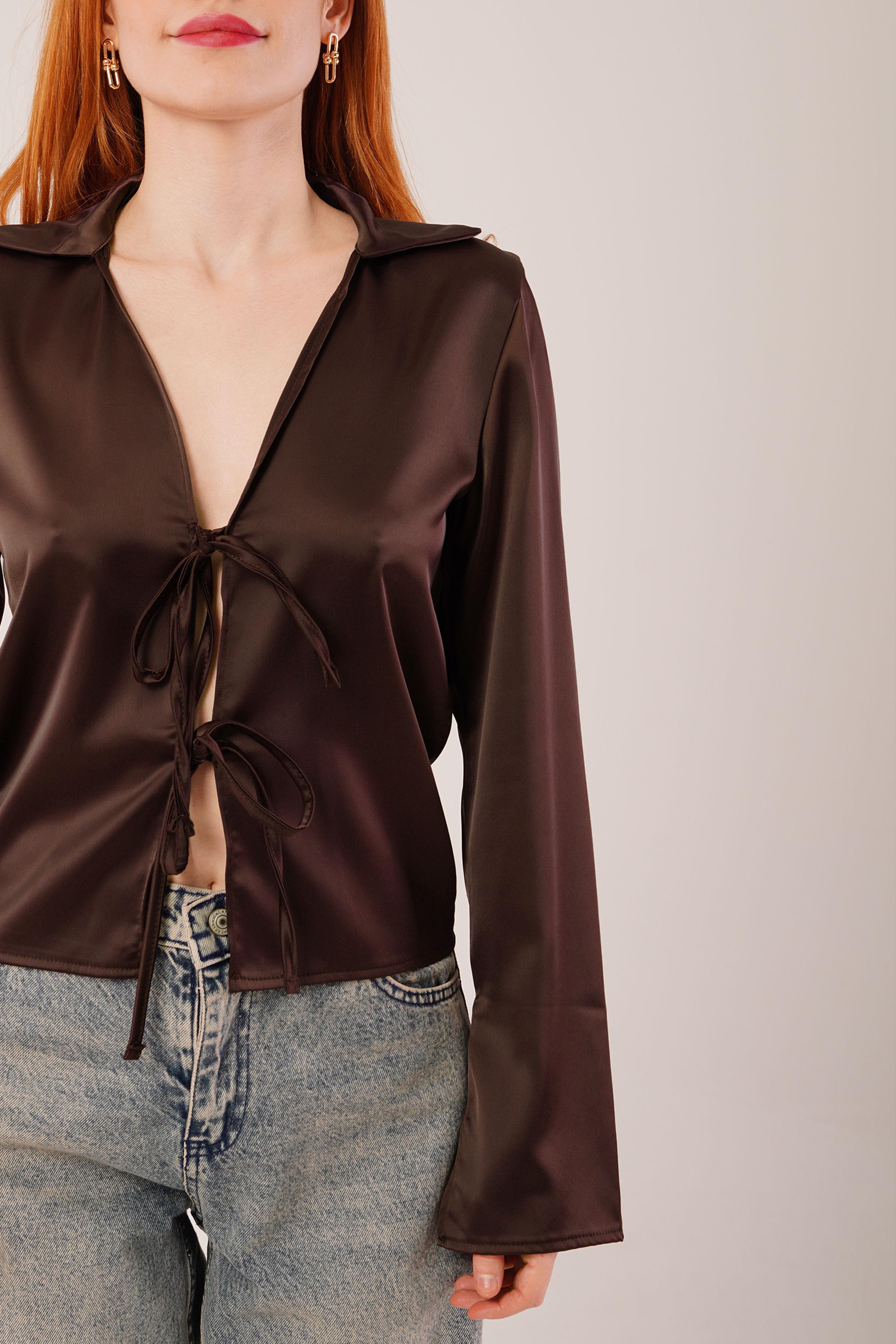 Önden Bağlama Detaylı Saten Toptan Kahverengi Bluz