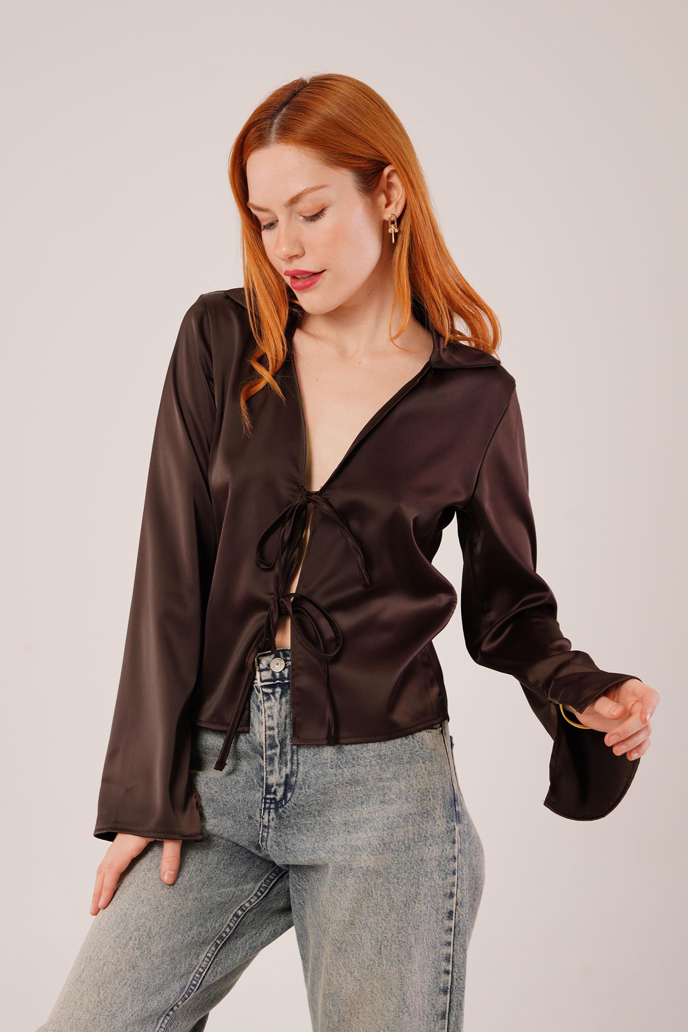 Önden Bağlama Detaylı Saten Toptan Kahverengi Bluz