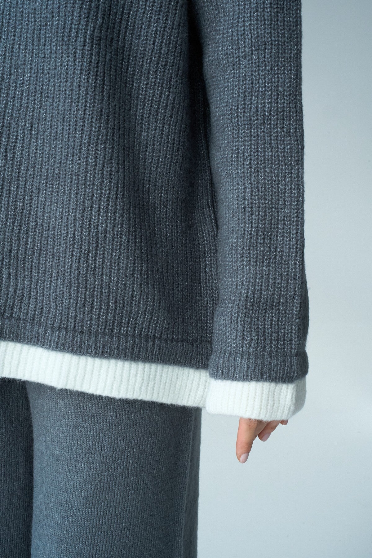 Knitted Set with Smoke Bone Pants