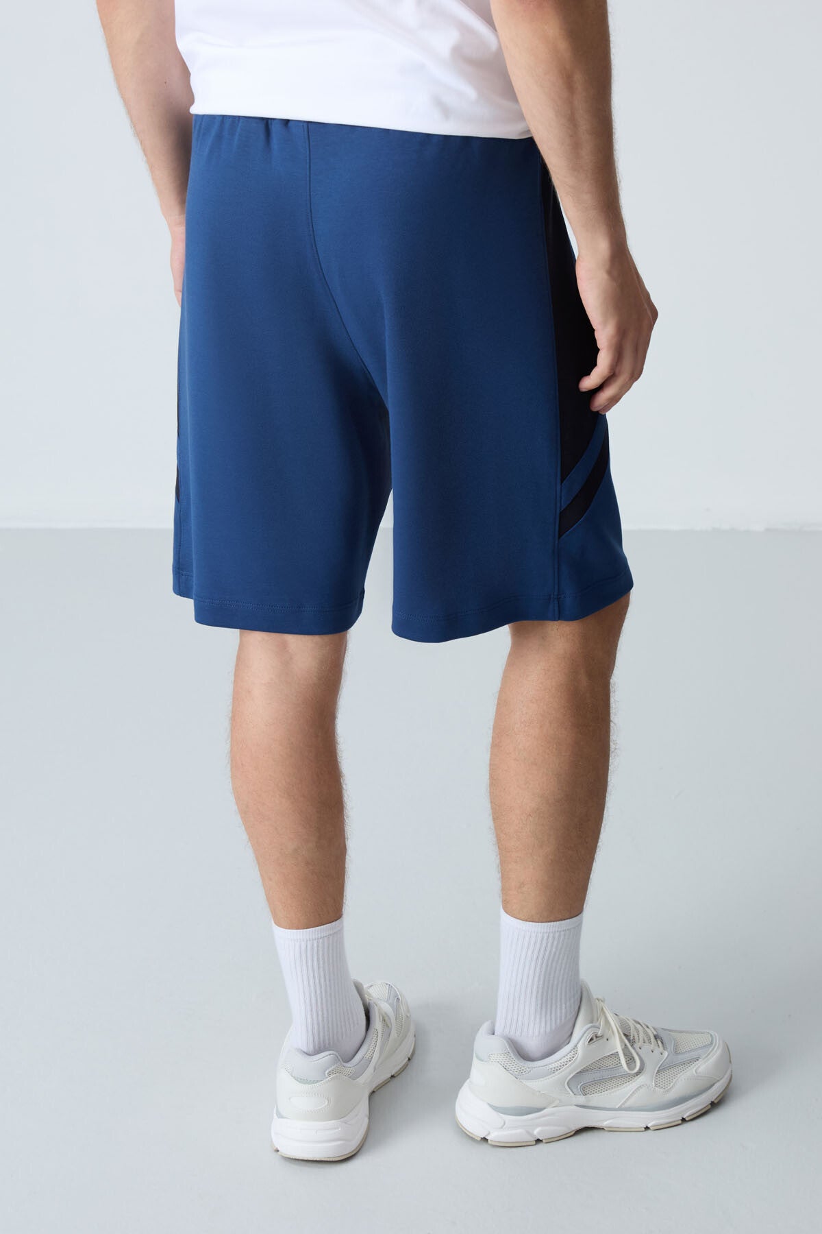 Parlament Pamuklu Kalın Yumuşak Dokulu Standart Fit Basic Erkek Şort  - 81281