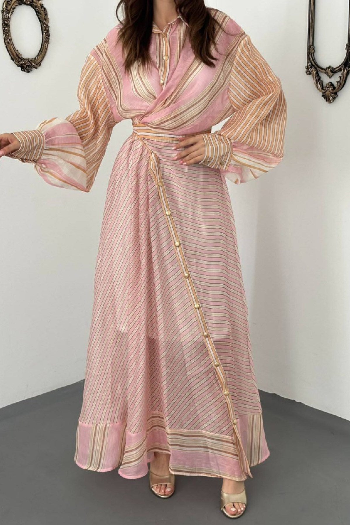 Pembe Çizgili Elbise