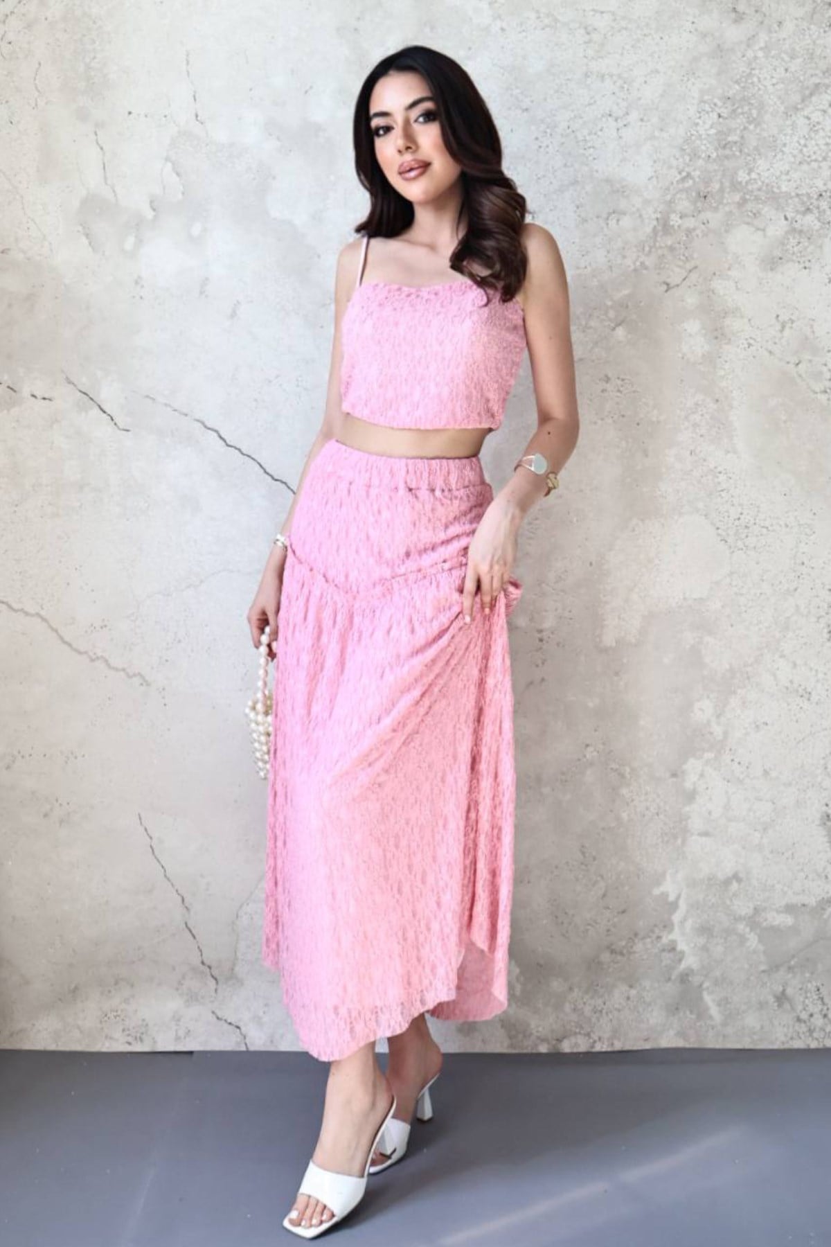 Pembe Dantel Bluz Ve Fırfırlı Etek Takım