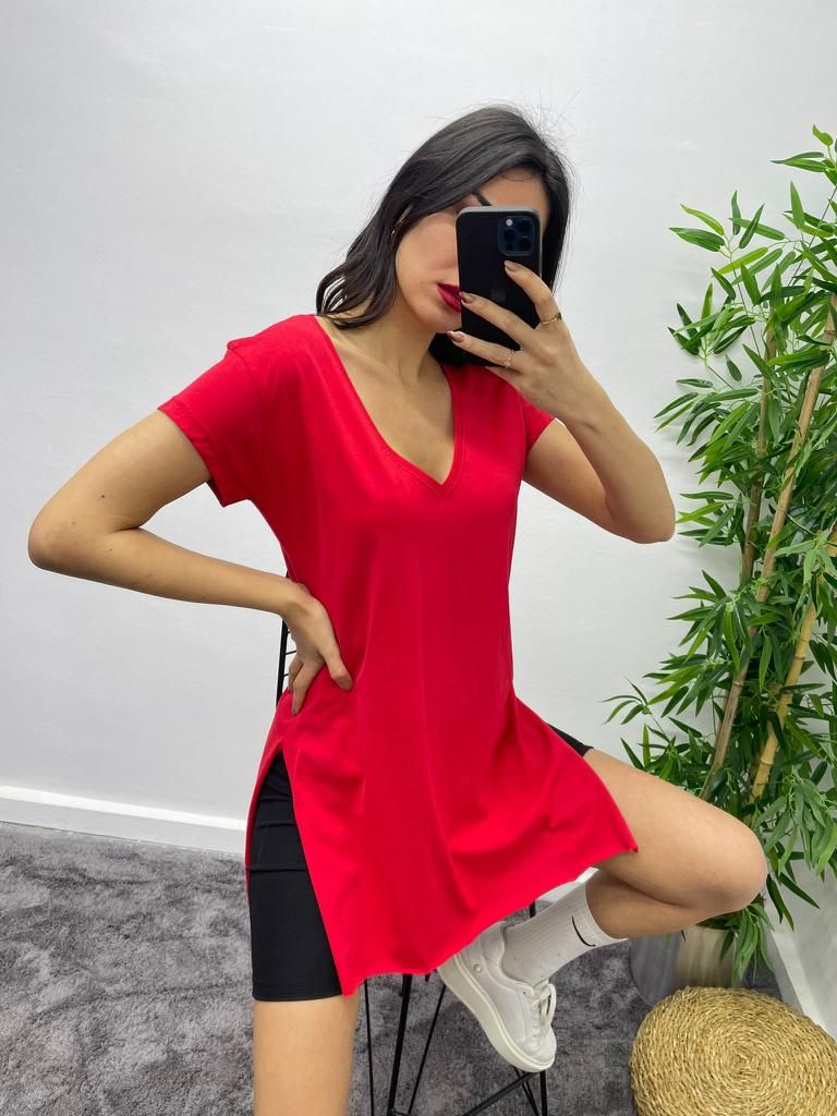 Yırtmaçlı Uzun T-Shirt