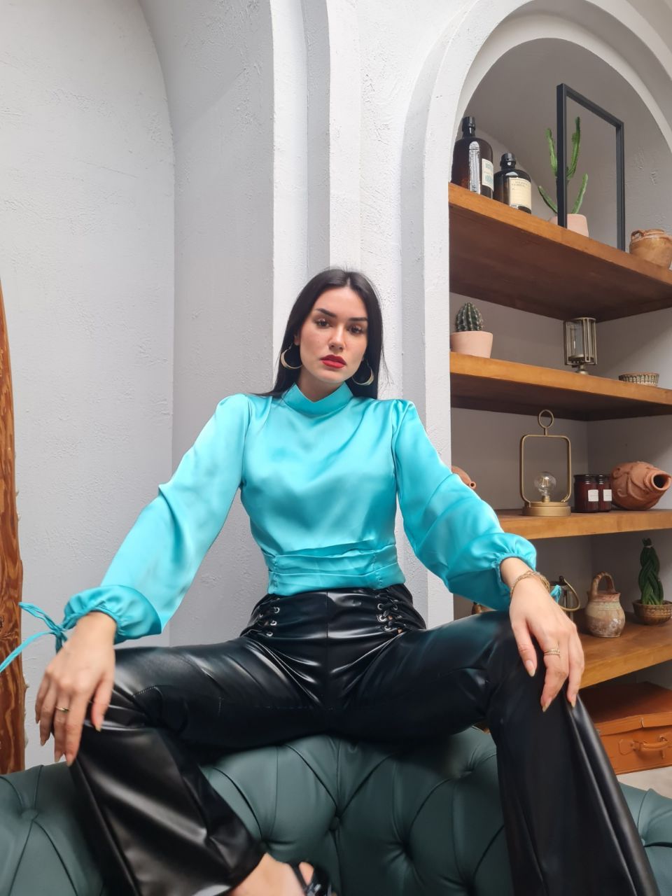 Kısa Saten Bluz