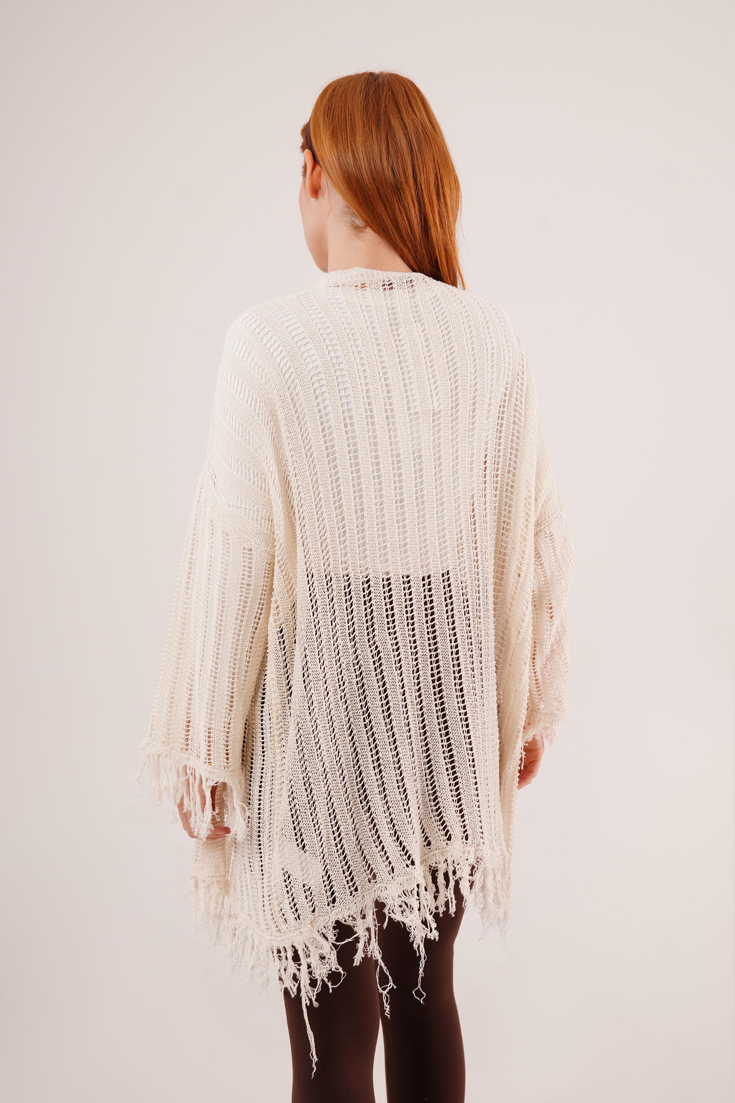 Püskül Detaylı Delikli Model Toptan Krem Hırka