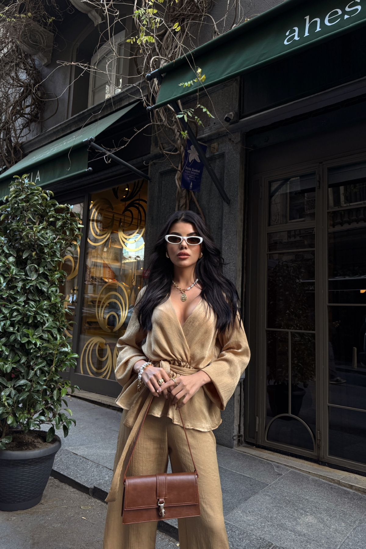 SATEN KRUVAZE BAĞLAMALI BLUZ- PANTOLON TAKIM - Bej