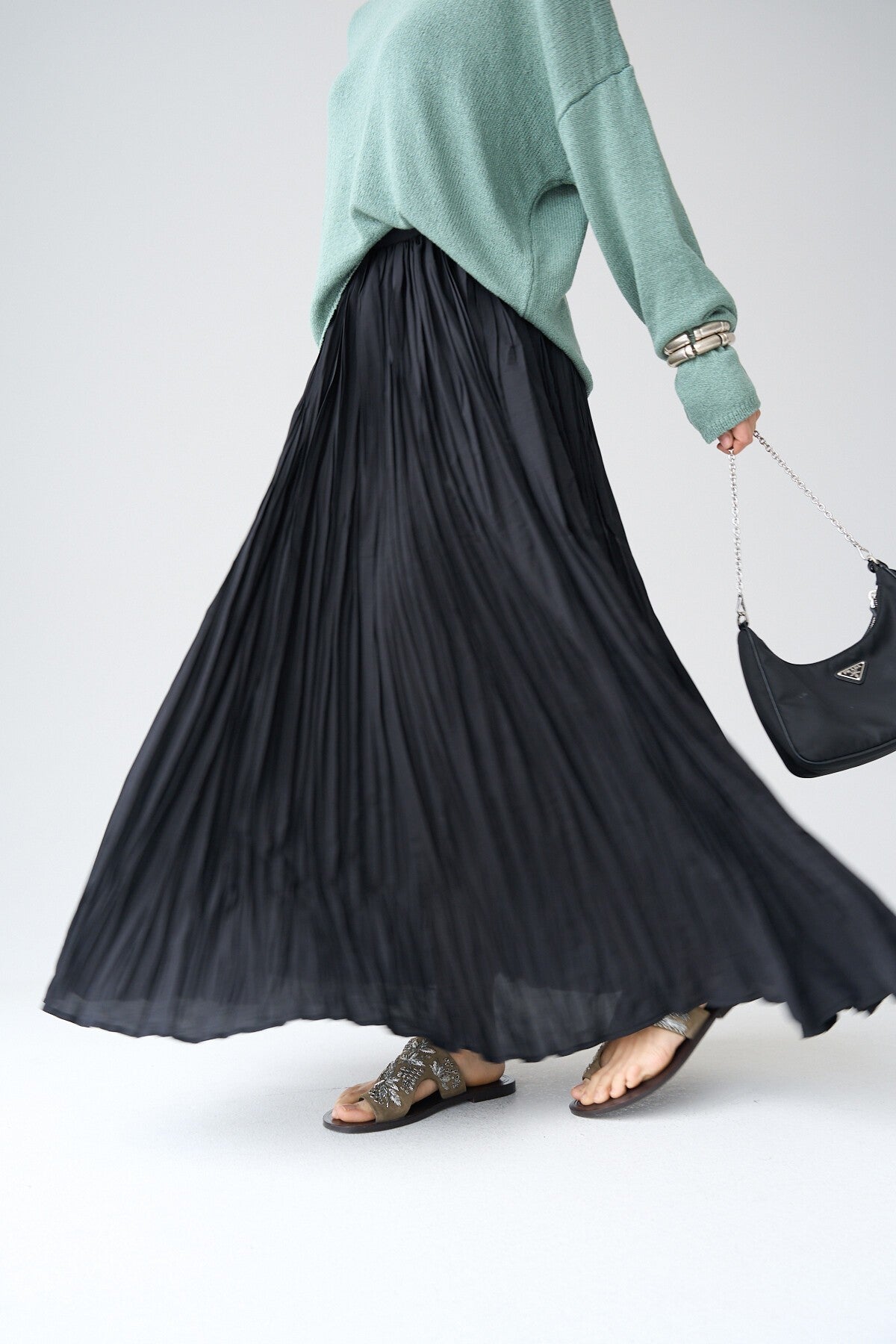 Black Crushed SKIRT