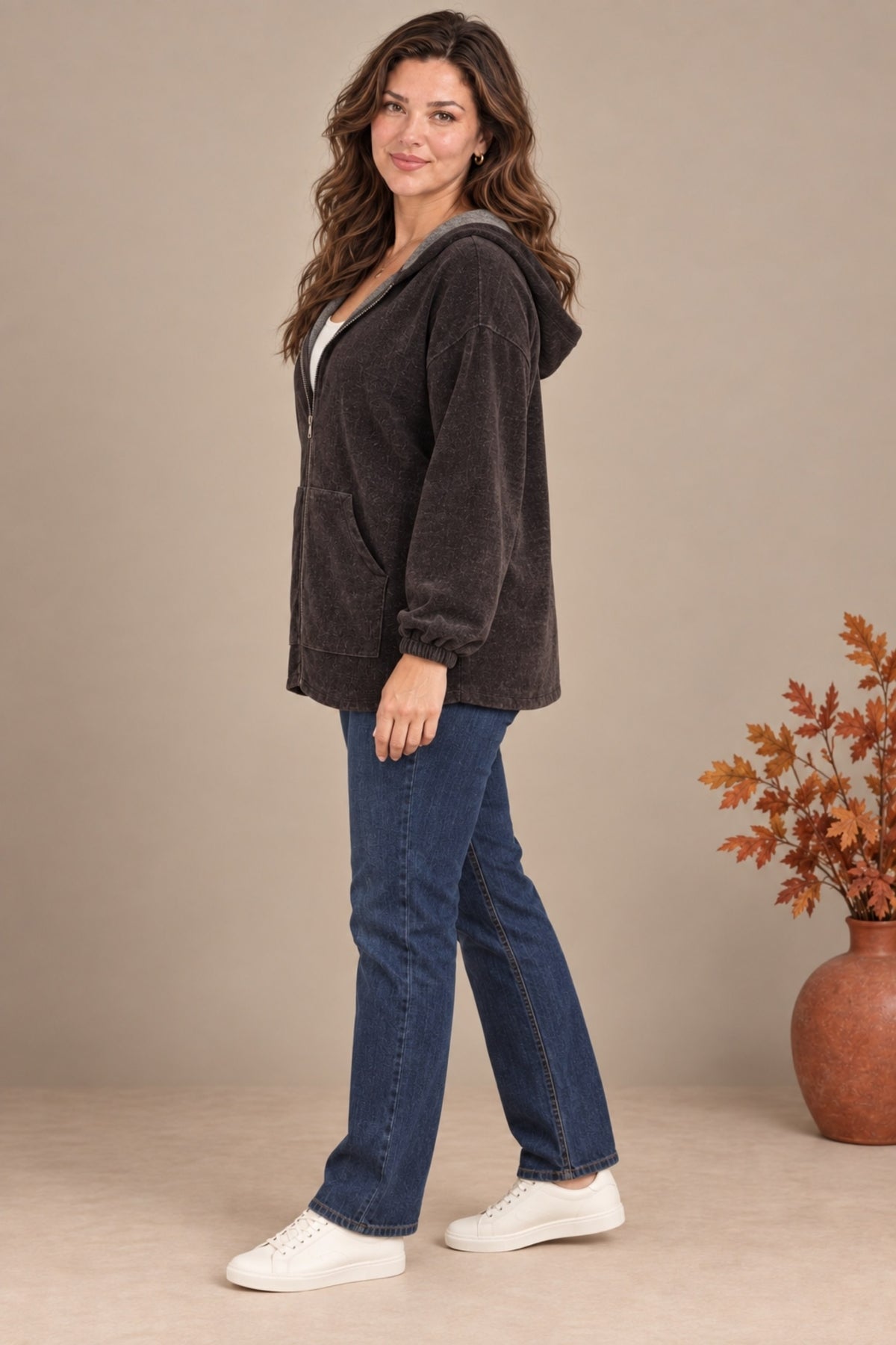 Yumuşak Kadife Tuşeli Fermuarlı Büyük Beden Sweatshirt Kahve