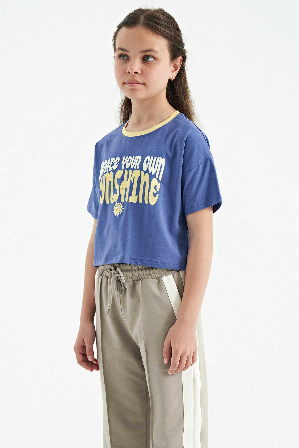 Tommylife Toptan Fiesta Renkli Yazı Baskılı O Yaka Oversize  Kısa Kollu Kız Çocuk T-Shirt - 75111