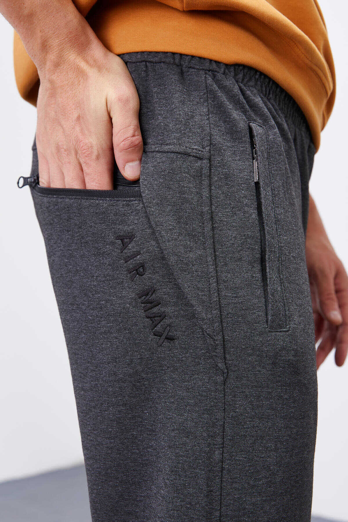 Tommylife Toptan Siyah Fermuar Cepli Dar Kalıp Jogger Erkek Eşofman Alt - 84343