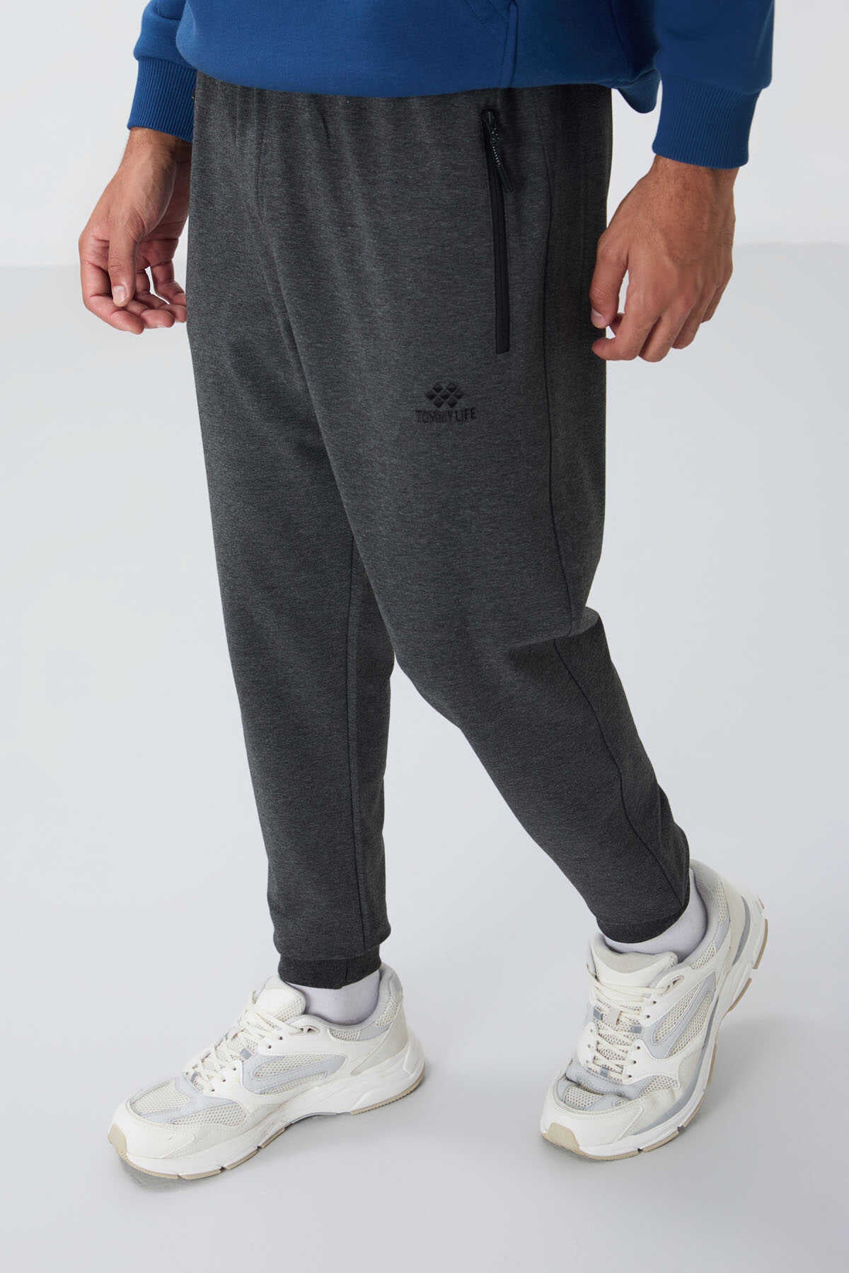 Tommylife Toptan Siyah Fermuar Cepli Standart Kalıp Jogger Erkek Eşofman Alt - 84651