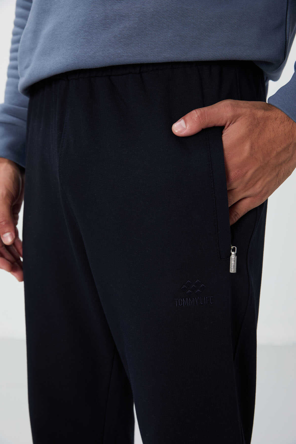 Tommylife Toptan Dar Kalıp Klasik Paça Erkek Eşofman Alt 84669 Siyah