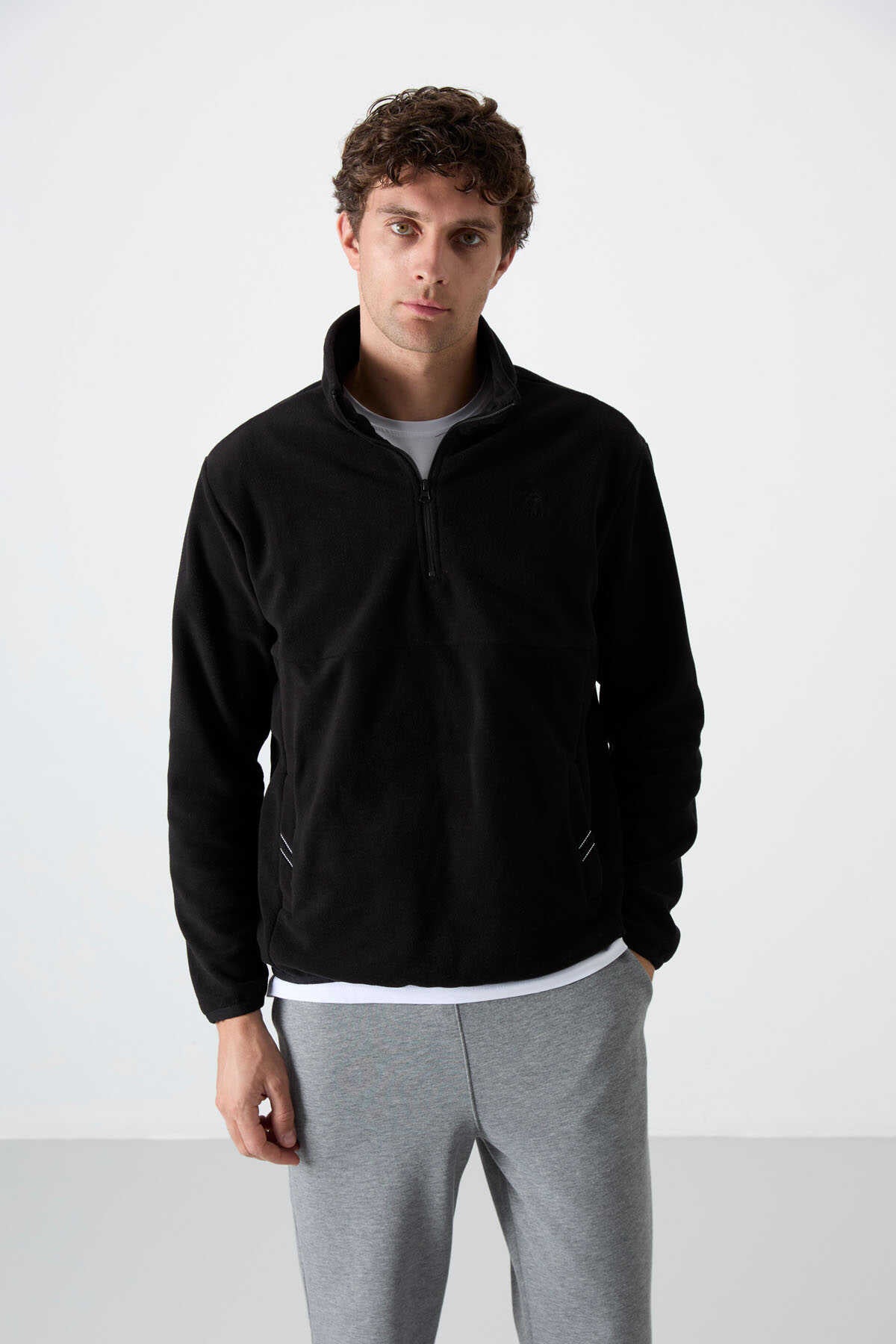 Tommylife Toptan Dik Yaka Dar Kalıp Yarım Fermuar Erkek Polar Sweatshirt 87891 Siyah